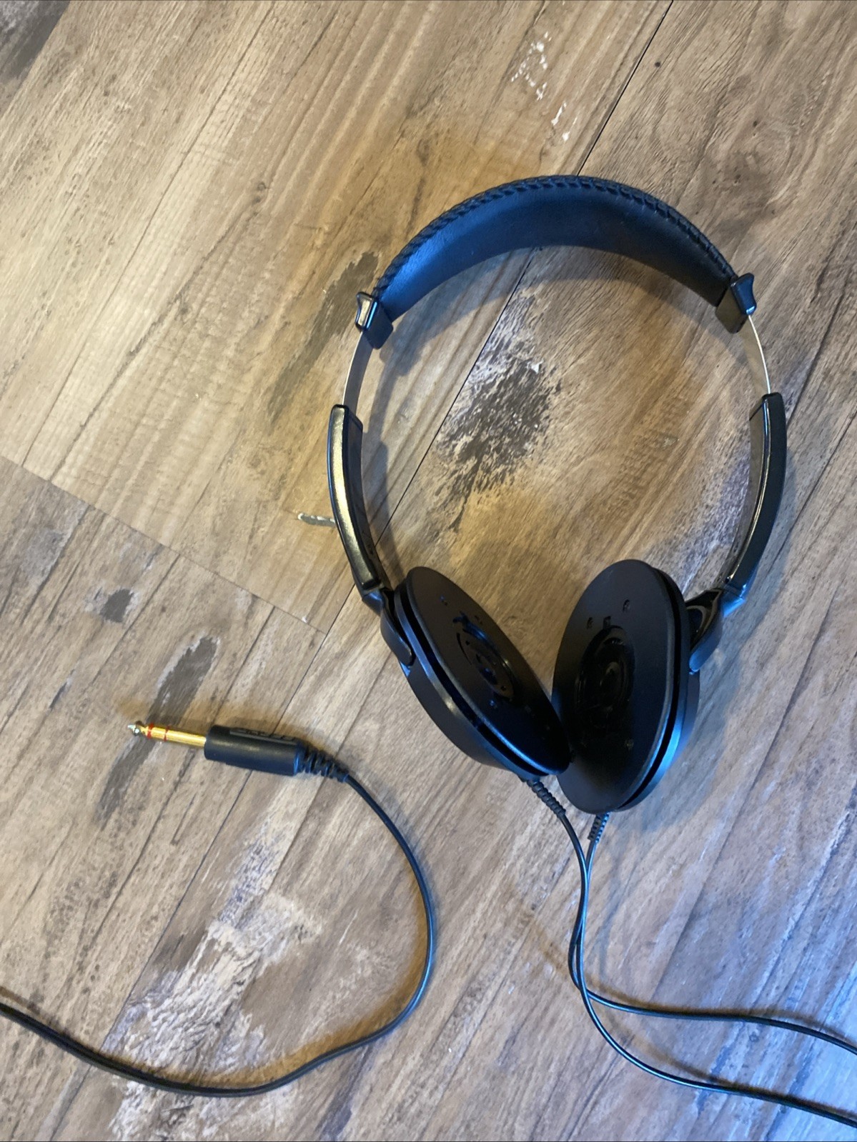 VINTAGE REALISTIC NOVA 67 HEADPHONES No Pads, Wired Music Listening