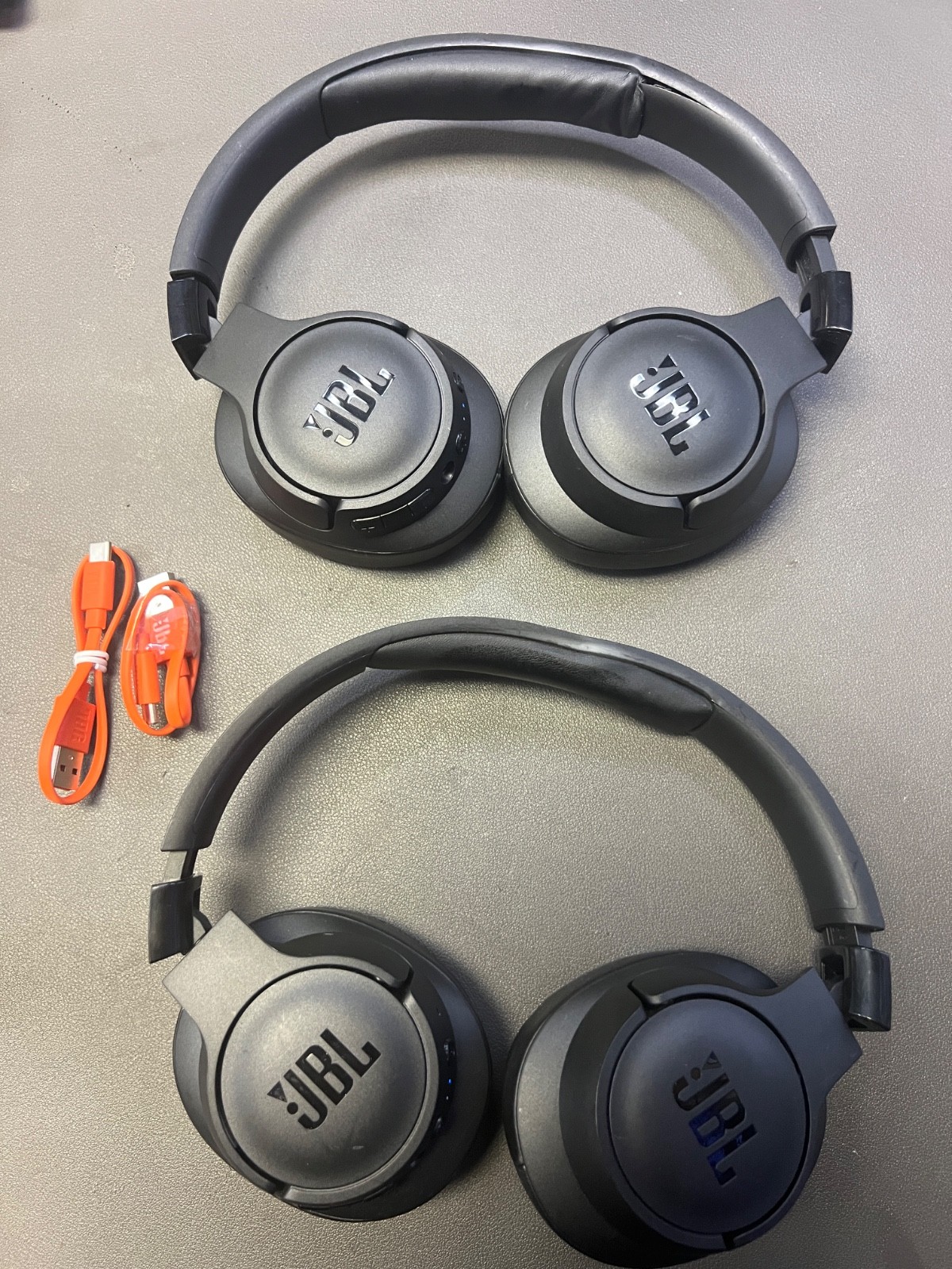 JBL Tune760NC LOT OF 2 – Active NC Bluetooth Headphones-BENT BUT WORKS!-54