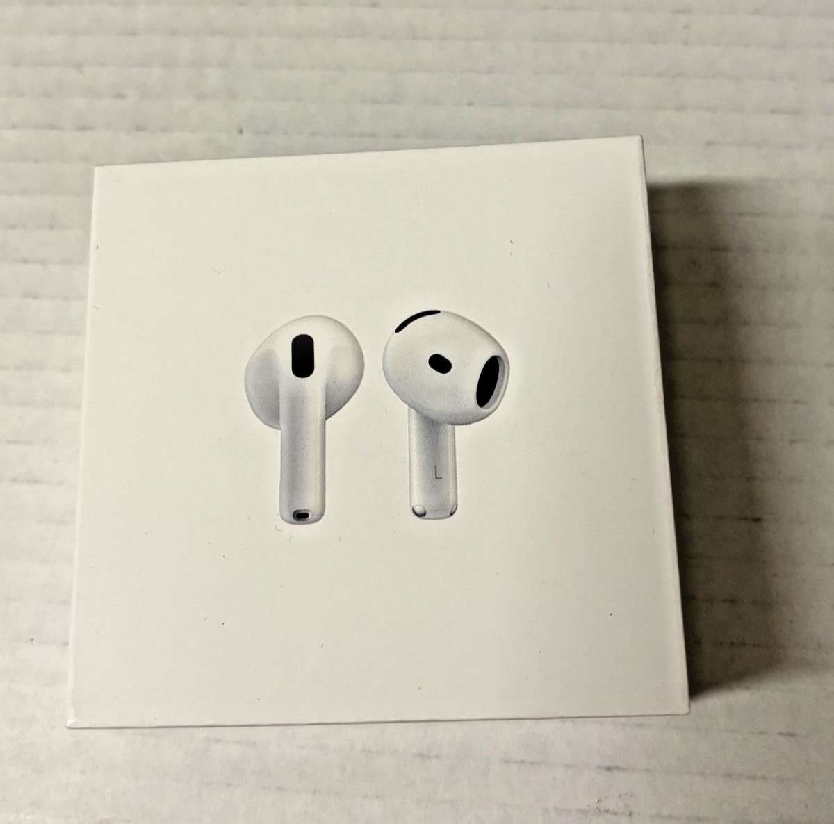 Brand New Factory Sealed Apple Airpods 4 + Fast Shipping