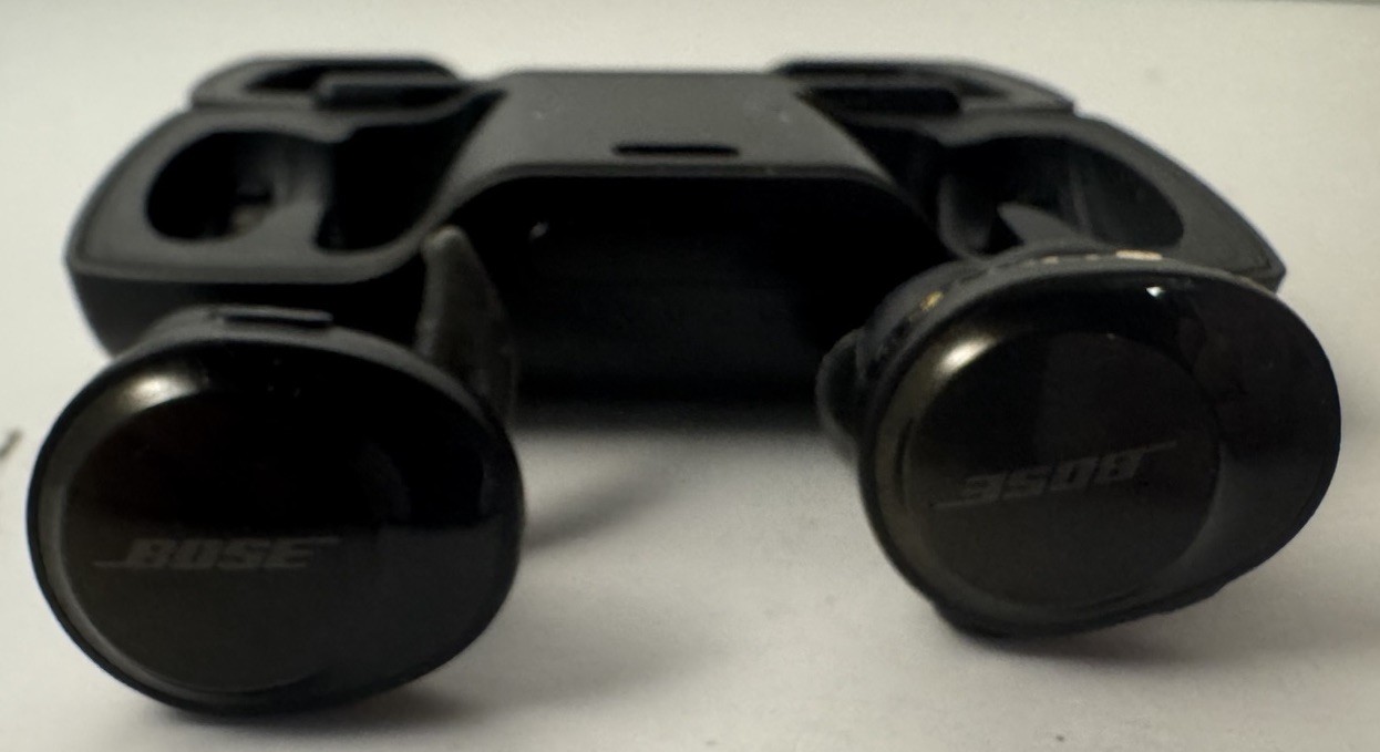 Bose SoundSport® Free Wireless Bluetooth Earbuds Black (Model #423729)