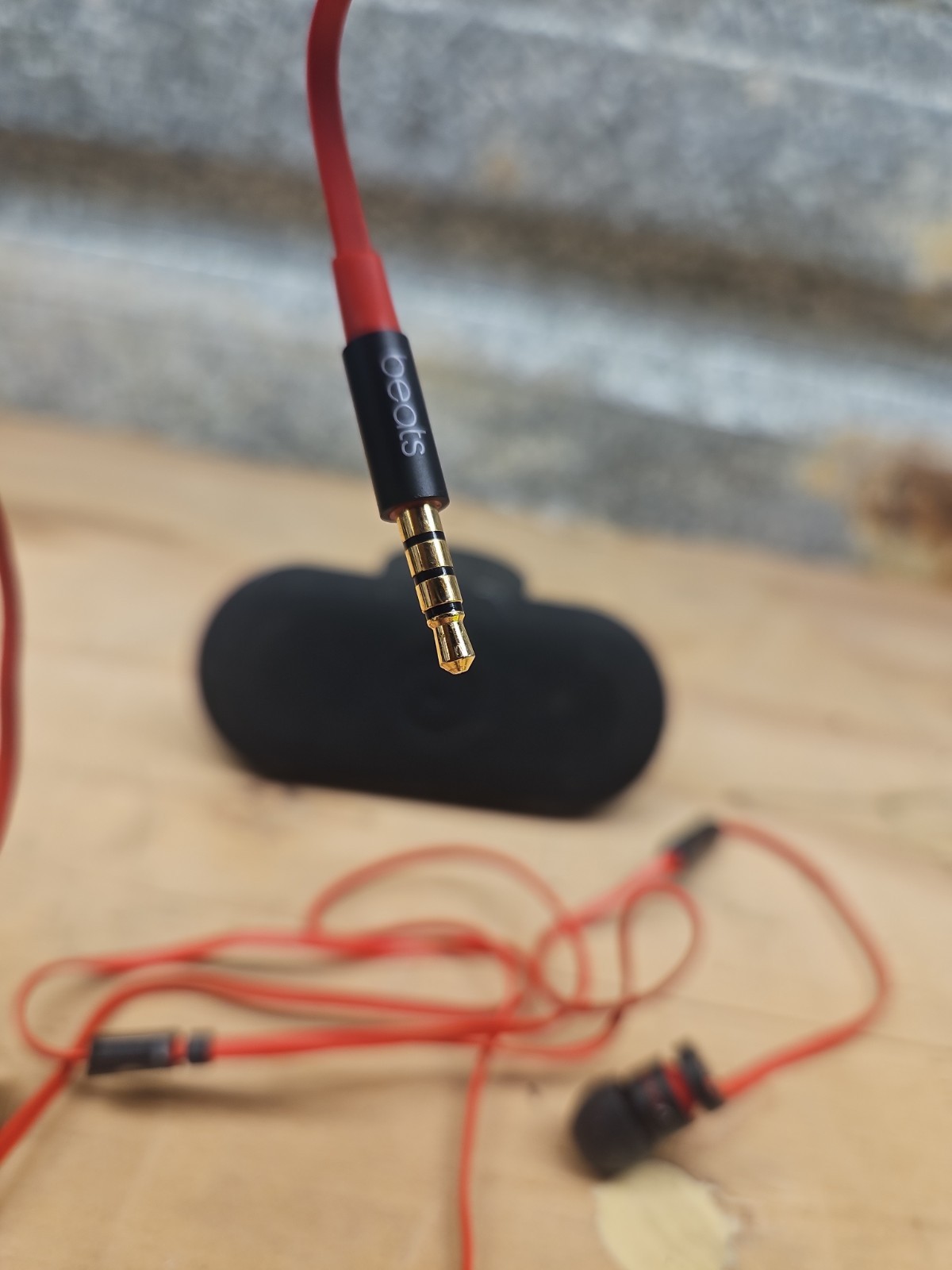 Beats by Dr. Dre urBeats In-Ear Headphones – Red/black ✅️