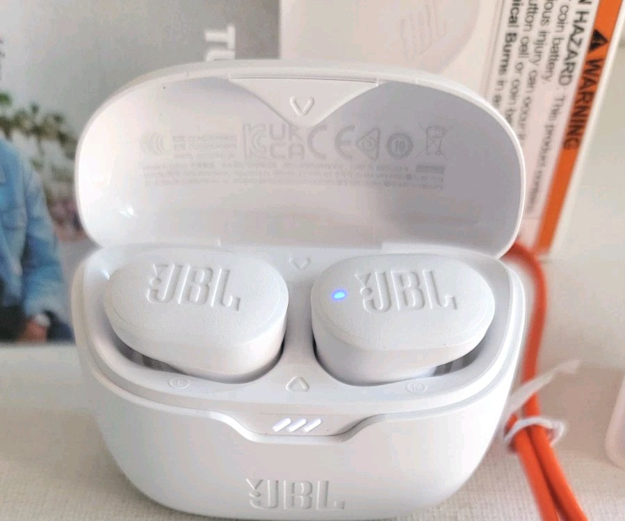 JBL Tune Buds Wireless Noise Cancelling Earbuds 48Hrs Run Time Pure Bass