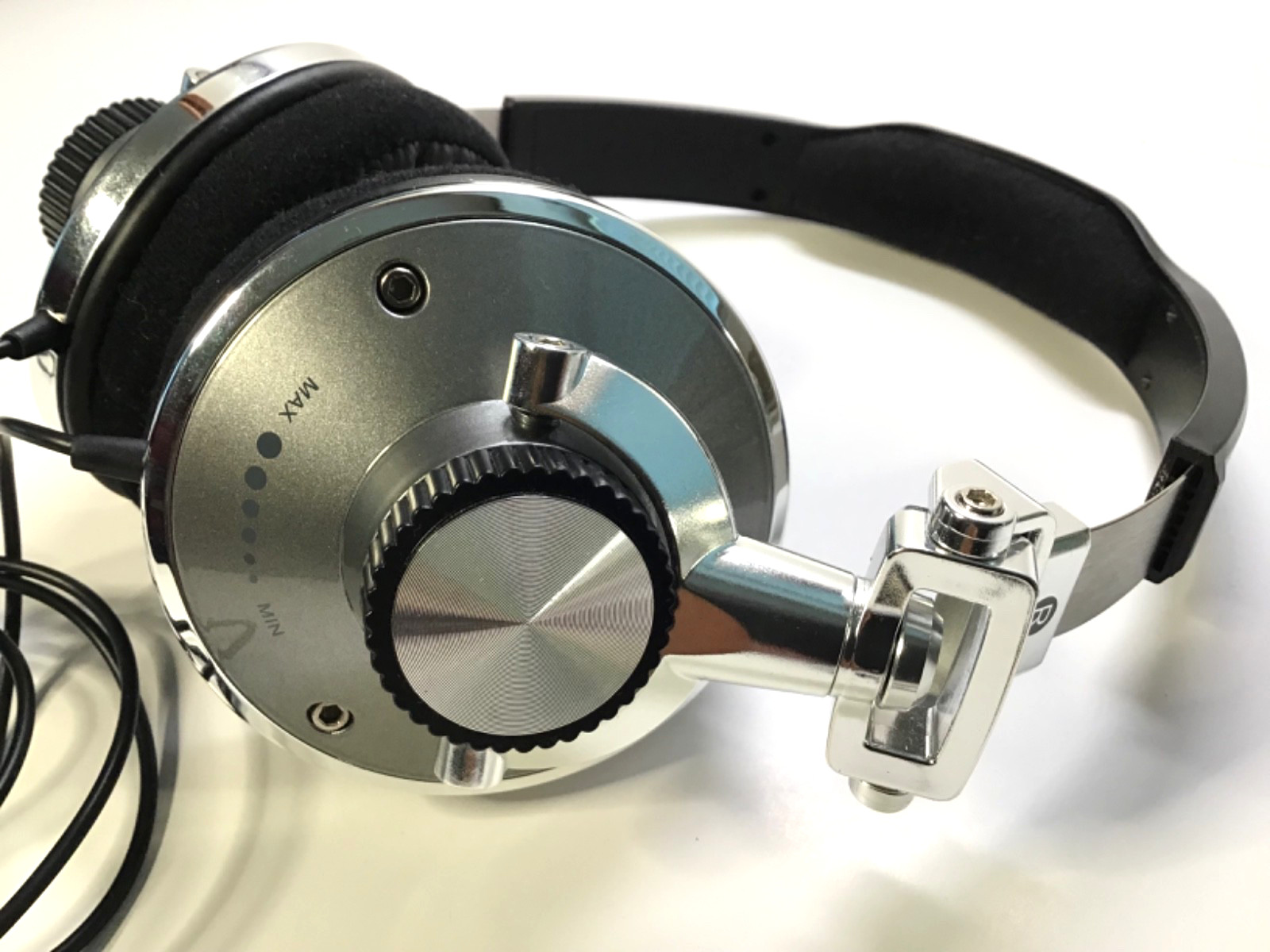 SOMIC #EFi-83 ANALOG AUDIO HEADPHONES 50mm DRIVERS – W/EXTENSION & JACK ADAPTER
