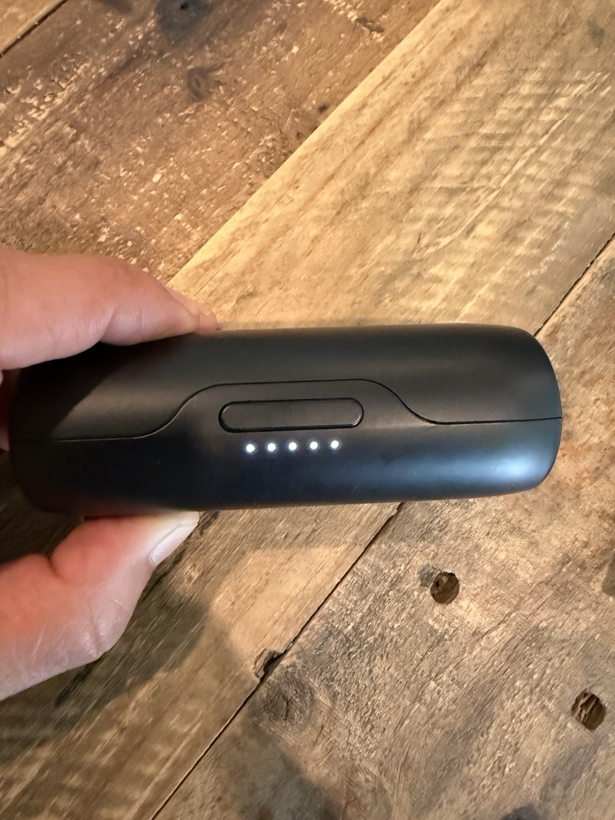 FOR PARTS ONLY Bose Soundsport Free Wireless Comes w/ Box SEE DESCRIPTION