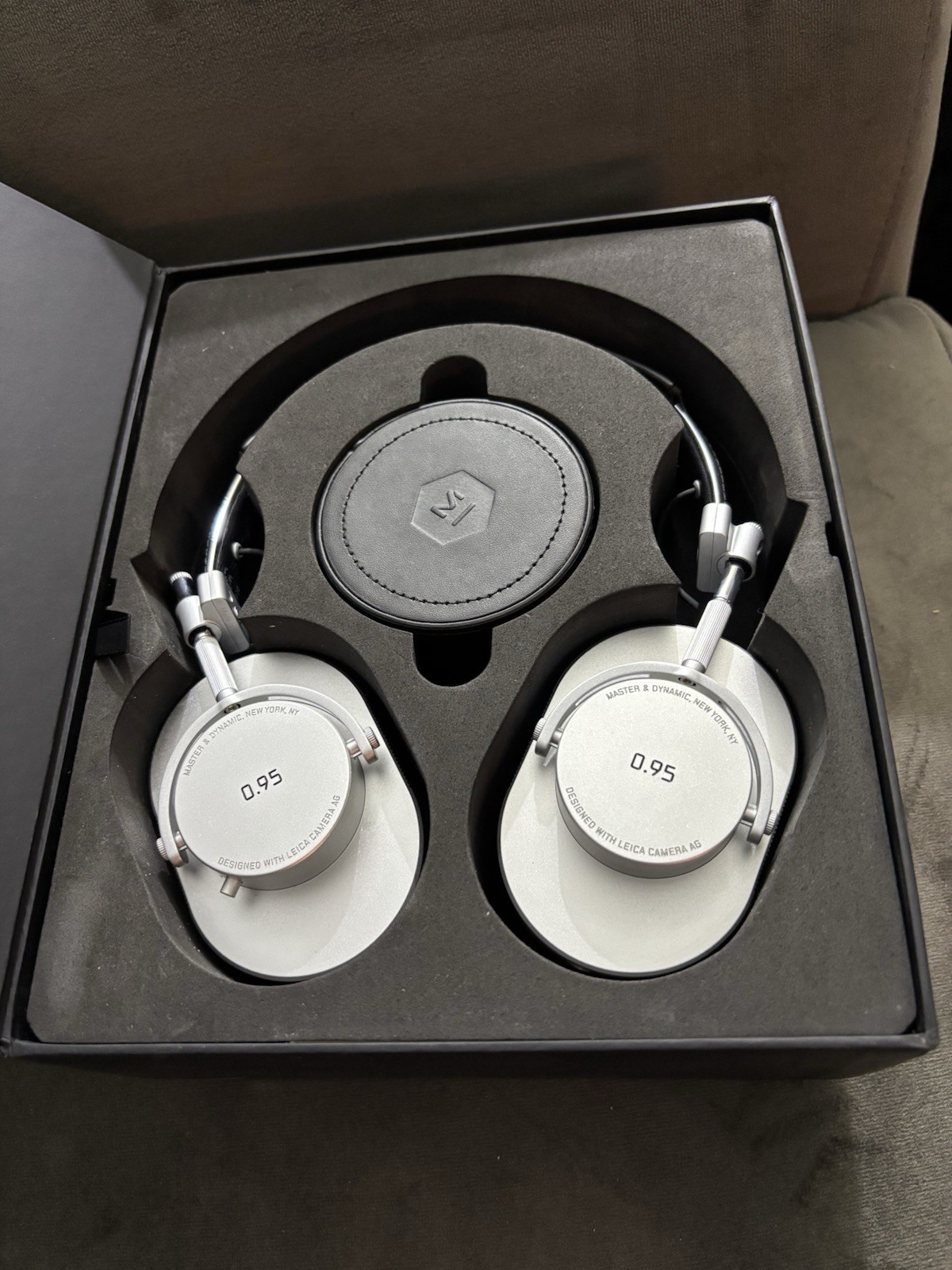 Mh40 Master Dynamic White Wired Headphones