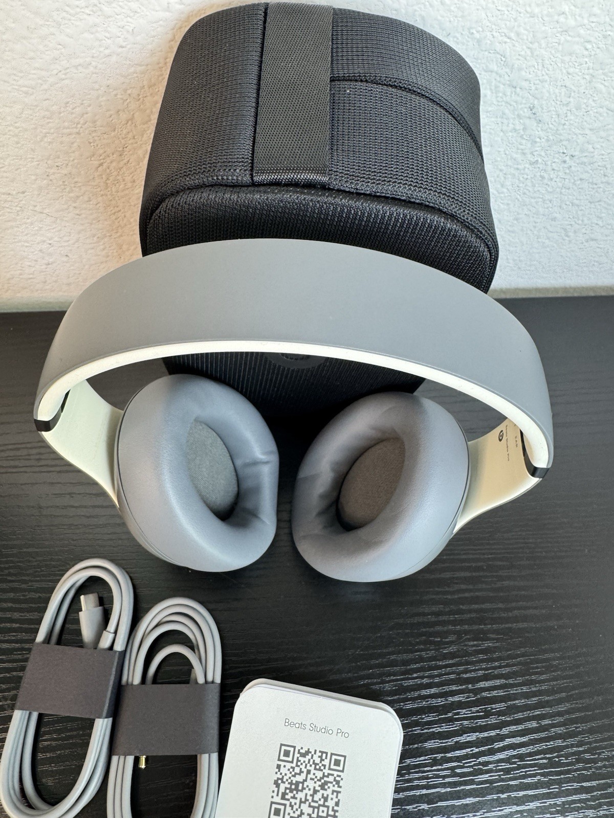 Beats by Dr. Dre Beats Studio Pro Wireless Noise Cancelling Sand Gray