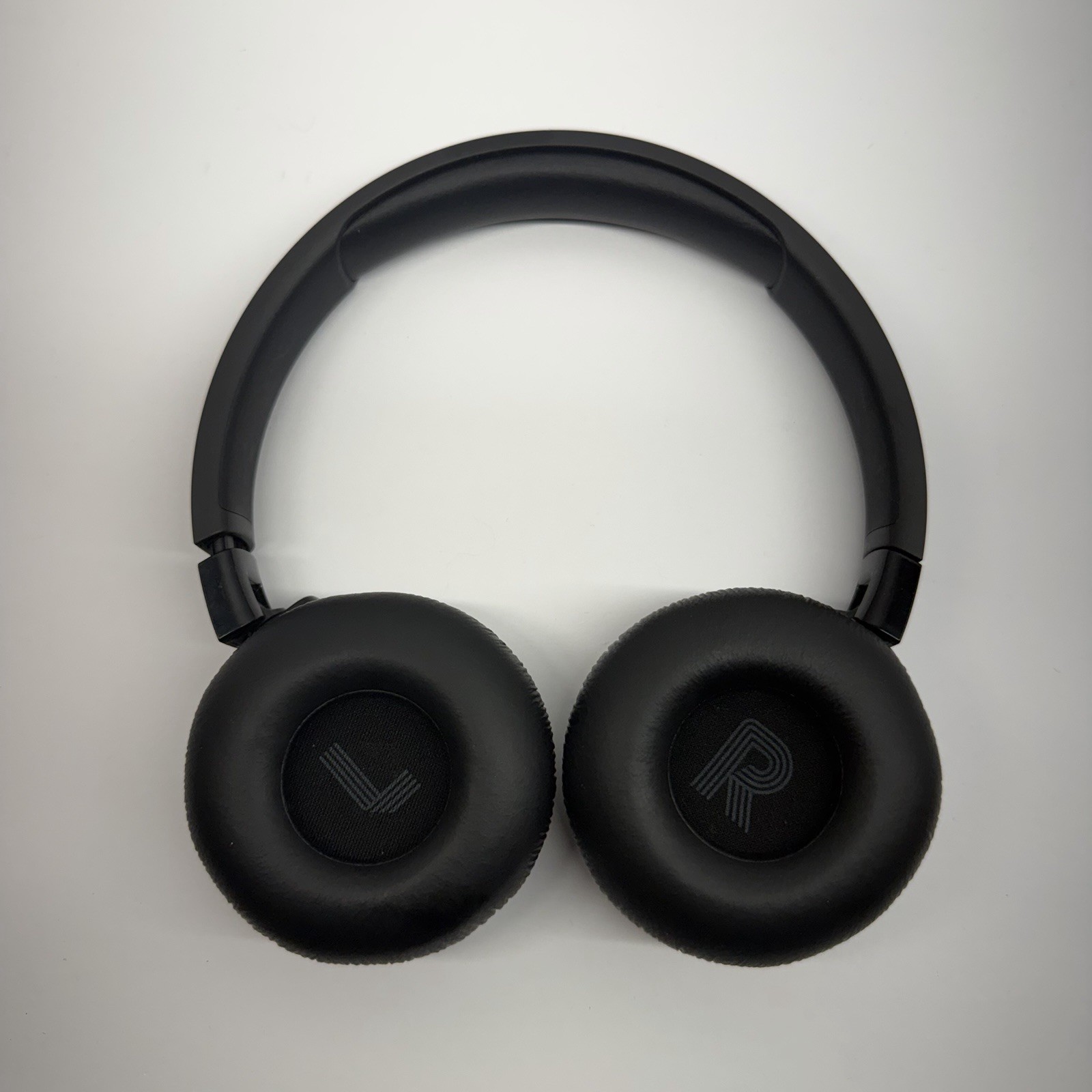 JBL Tune 670NC Pure Bass Sound Wireless Over-Ear Noise Cancelling Headphones