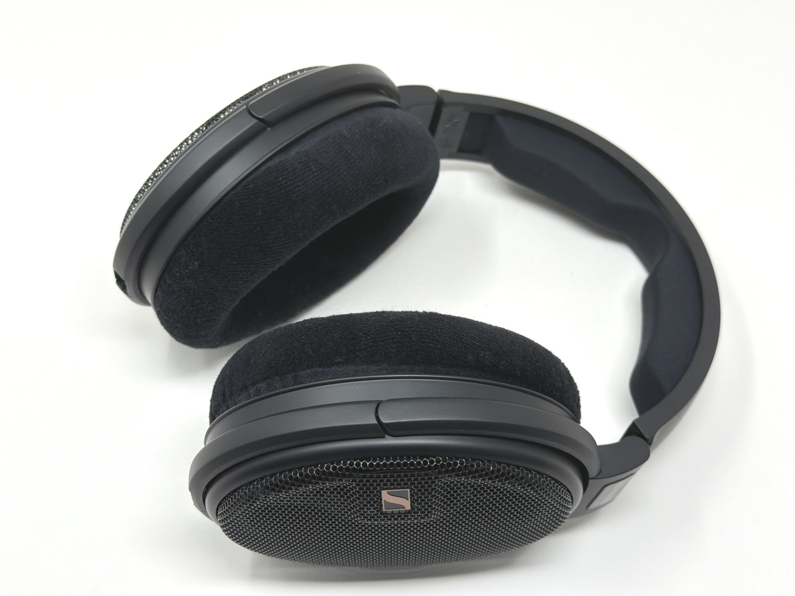 Sennheiser HD 660S2 Wired Over-Ear Headphones – Black Excellent