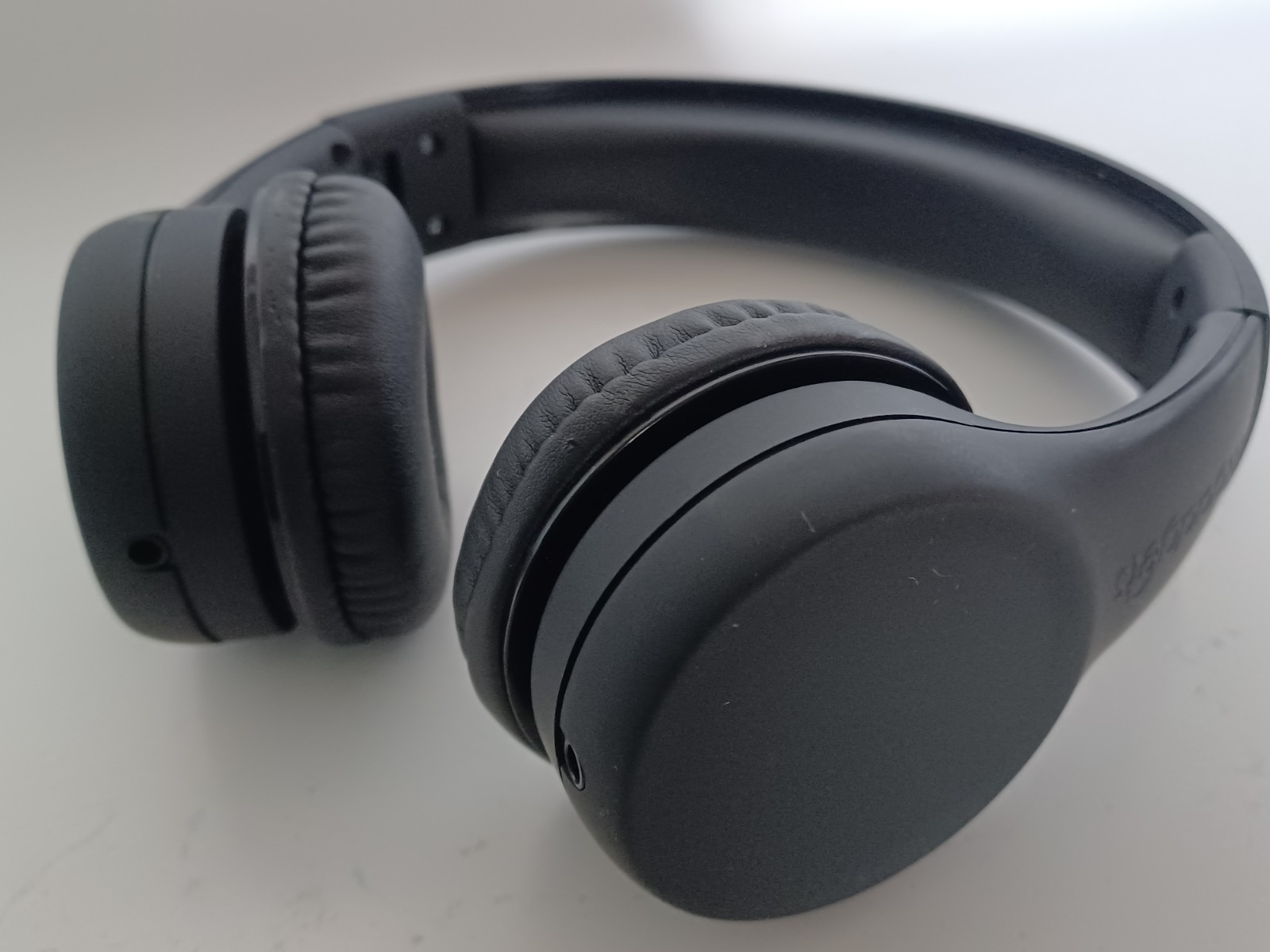 LilGadgets Kids Premium Volume Limited Wired Headphones w/ SharePort Connect+