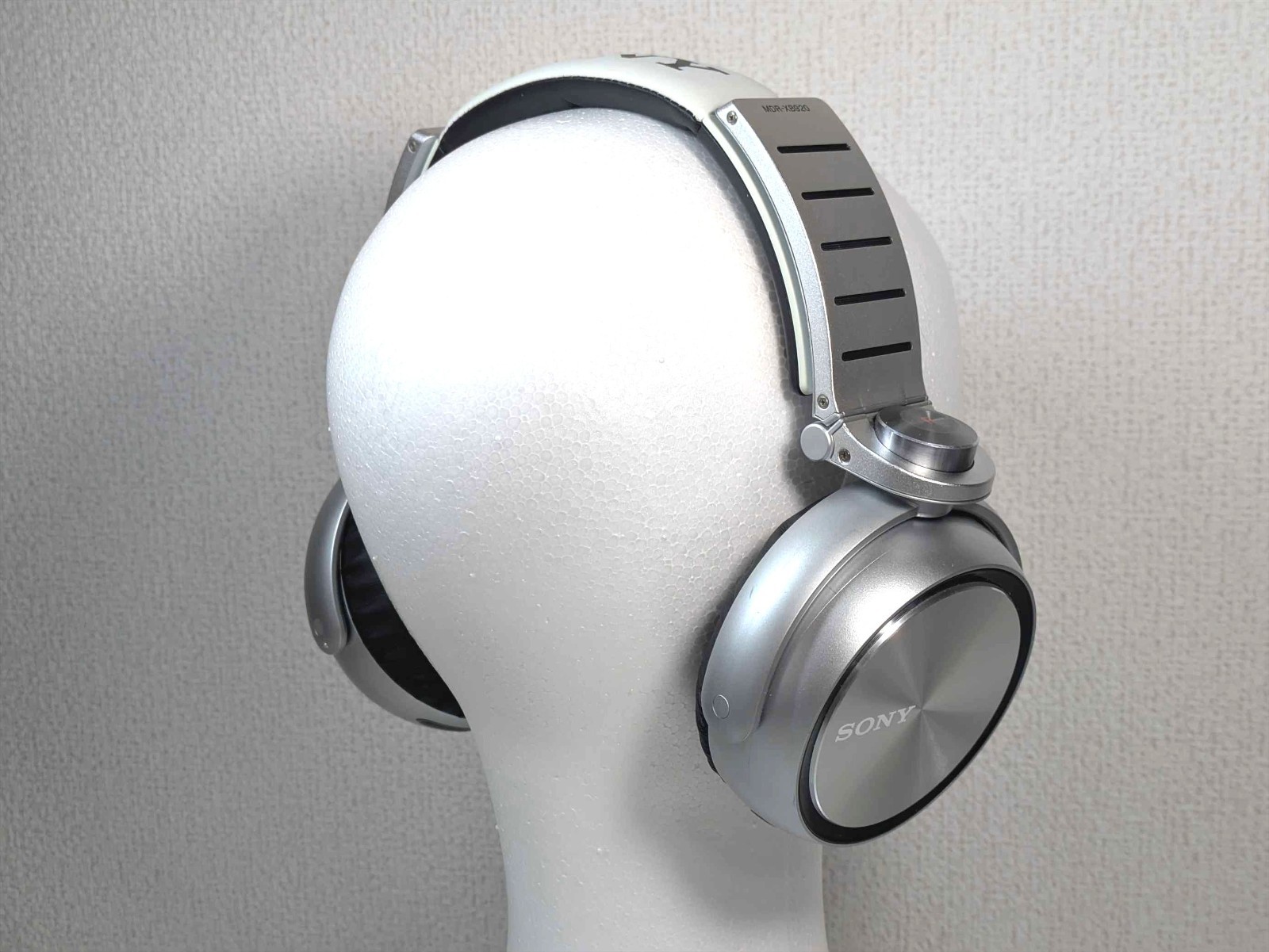 【NEAR MINT+】SONY MDR-XB920 EXTRA BASS Silver 50mm Driver Stereo Headphones JAPAN