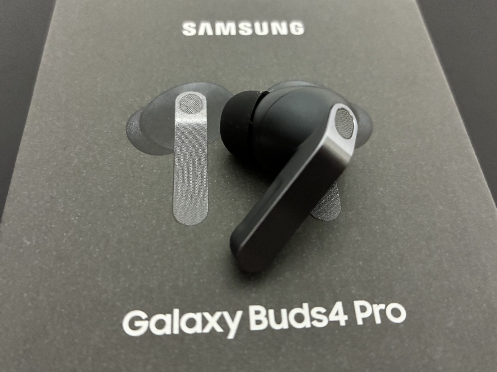 NEW Original Samsung Galaxy Buds4 Pro SM-R640N Earbuds – Left Side (L)