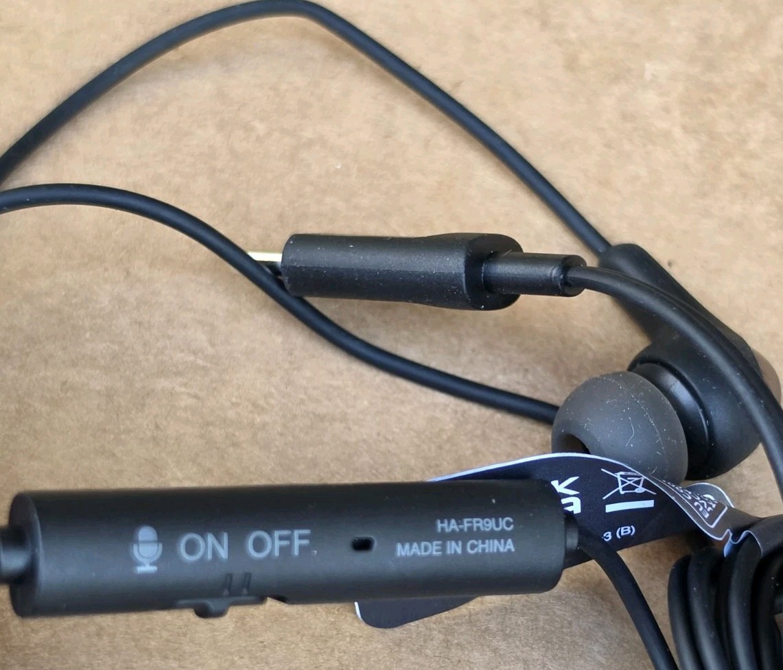 3x GUMY HA-FR9UC-B Wired In-Ear Headphones with Mic USB Type-C Black