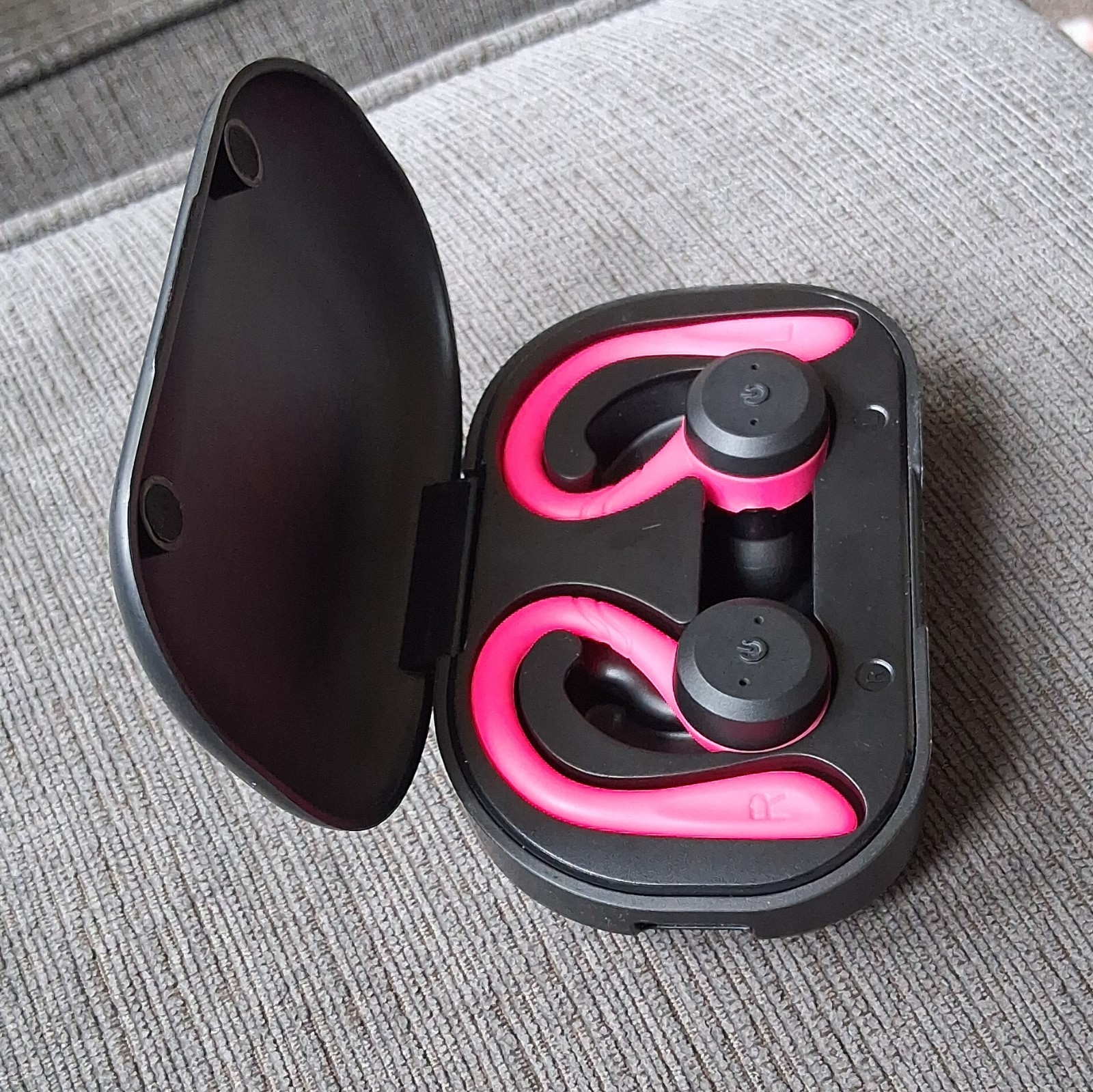 1100 Series Bluetooth True Wireless Ear-Hook In-Ear Earbuds w/ Case Pink/Black