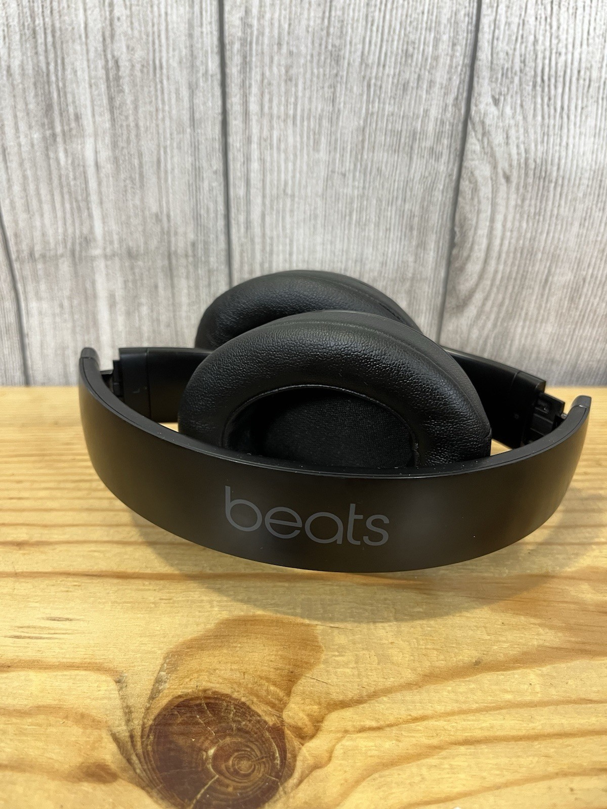 Beats by Dr. Dre Studio3 Over the Ear Wireless Headphones – Matte Black