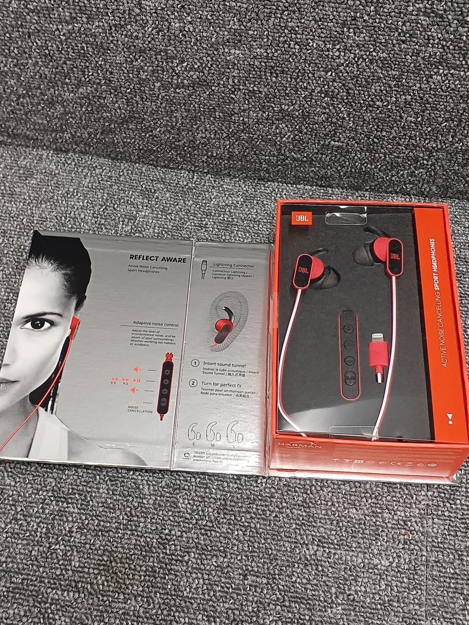 JBL REFLECT AWARE Earphones Lightning Noise Cancelling 1.2m Mic