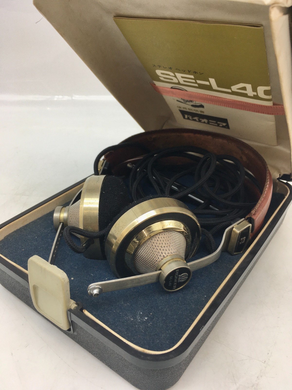 Pioneer SE-L40 Vintage Stereo Headphones Brass & Leather Tested With Case