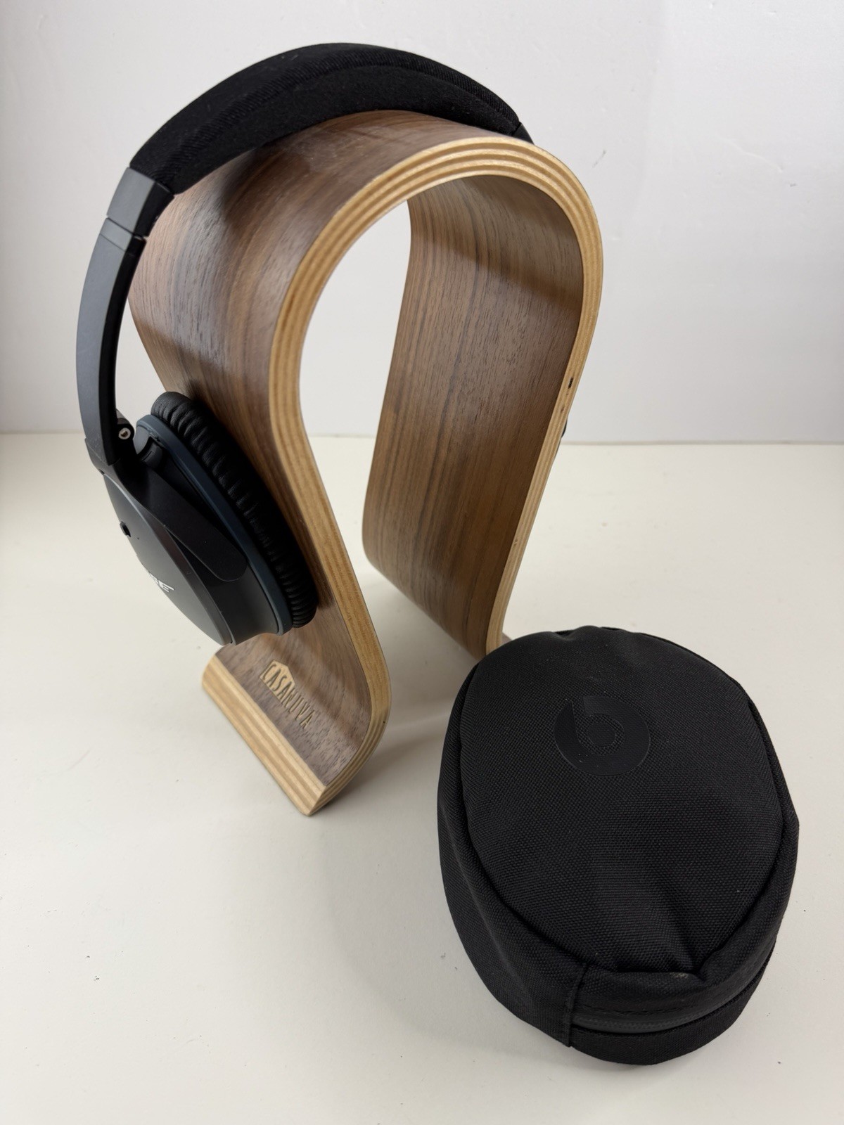 Bose QuietComfort 25 Acoustic Noise Cancelling Headphones with Carrying Case
