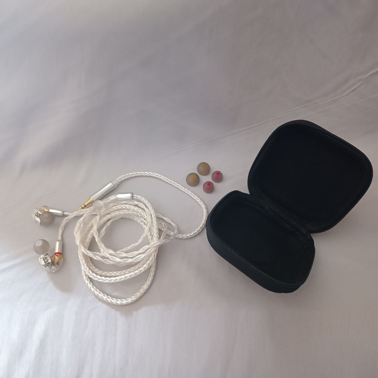 Shure SE535 HiFi Sound Isolating Headphones with 3.5mm 16 Cores Cable Cord