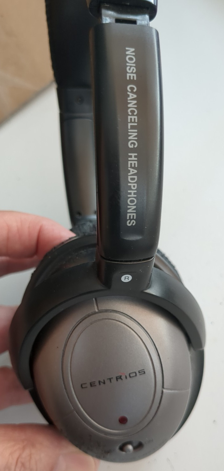 Vintage lot of 5 Headphones AWAI, Radio Shack, Nova-42, Centrios Noise Canceling