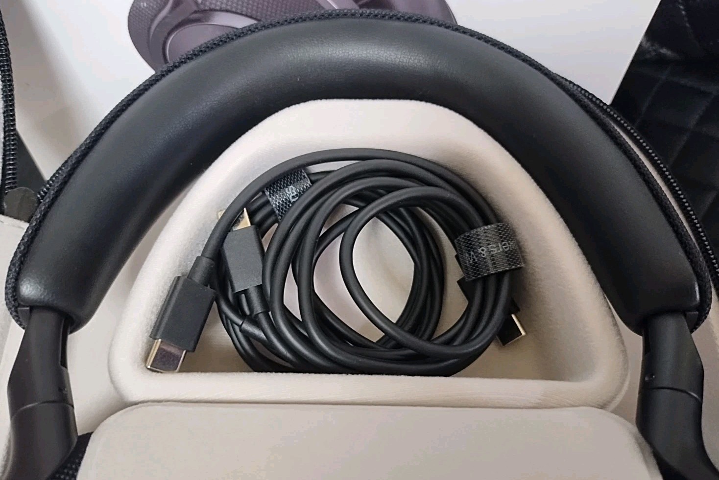 So Clean Bowers & Wilkins Px7 S2 Over-Ear Headphones Advanced Noise Cancellation