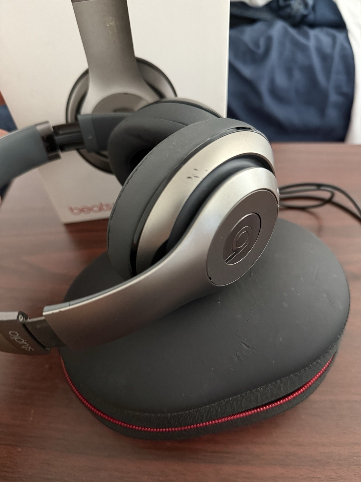 Beats by Dr. Dre Studio Wireless Over the Ear Headphones – Titanium – USED W BOX
