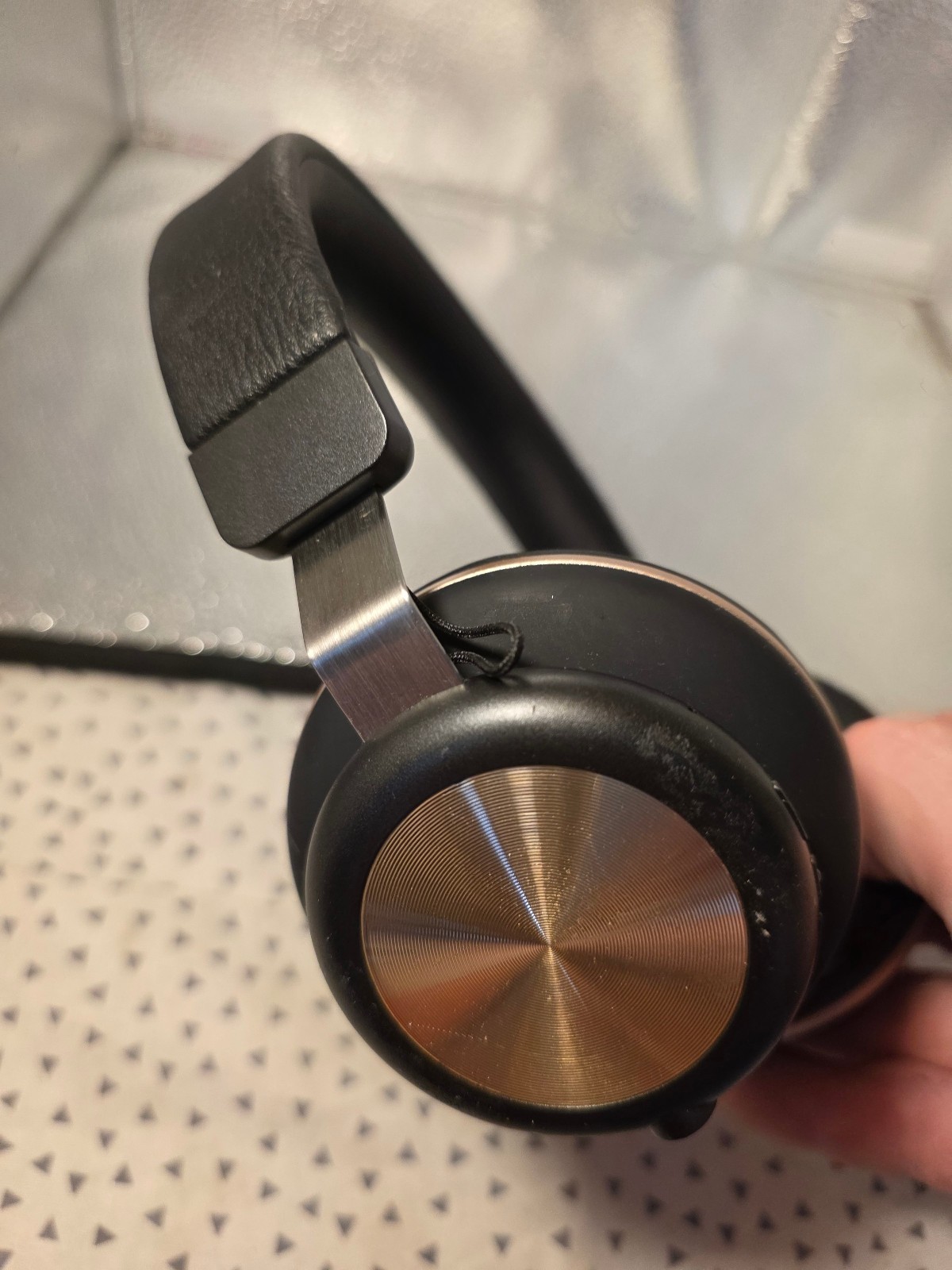 Hype Vinyl Pro Wireless Headphone bluetooth wireless headphones I think Unbrande