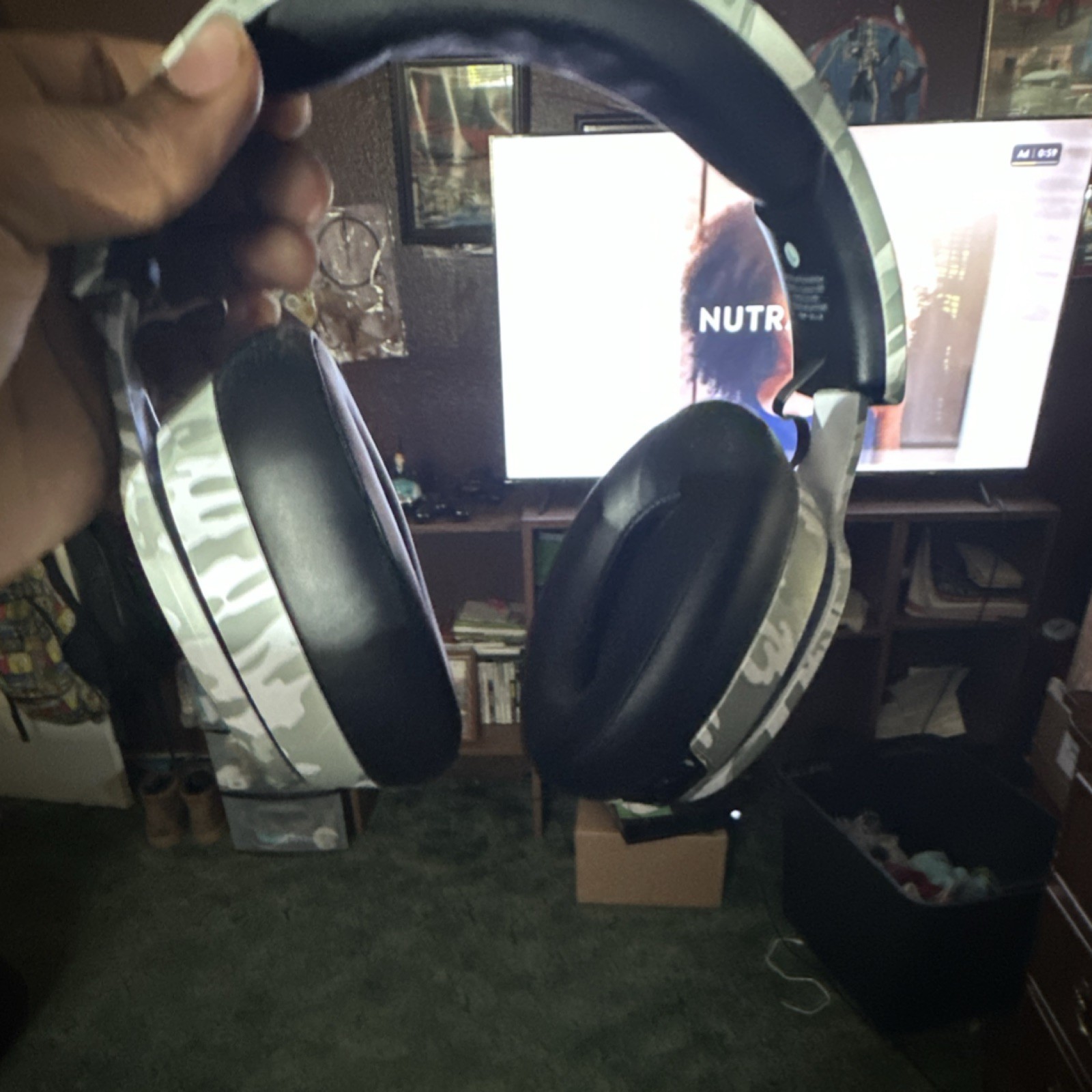Camouflage Over-Ear Headband Headphones Gray White Black Ear-Cup (Over the Ear)