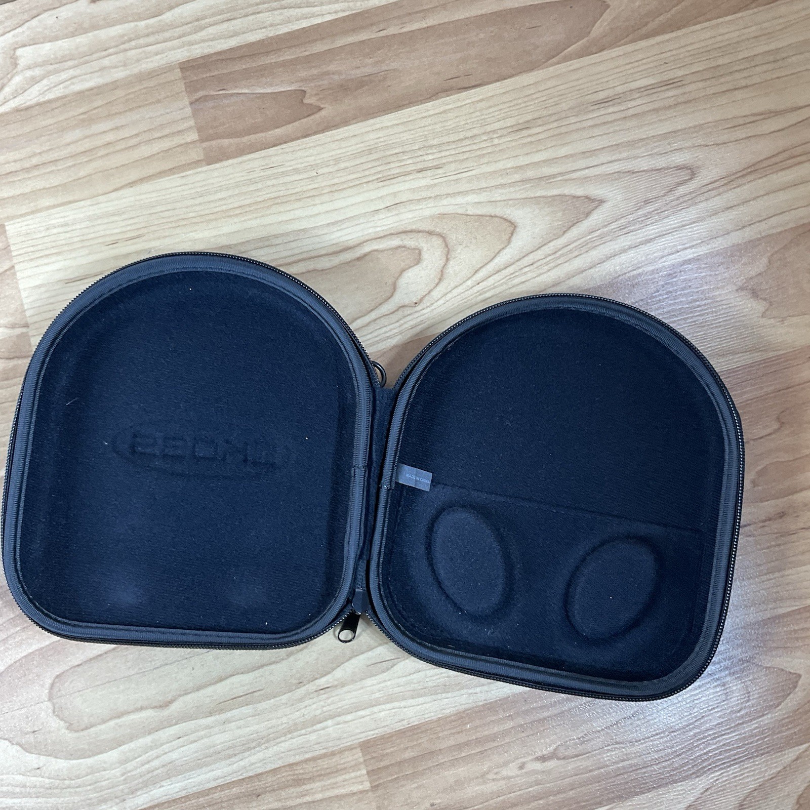 Koss QZ900 Noise Cancelling Over-Ear Headphones with Cable Case Tested Working