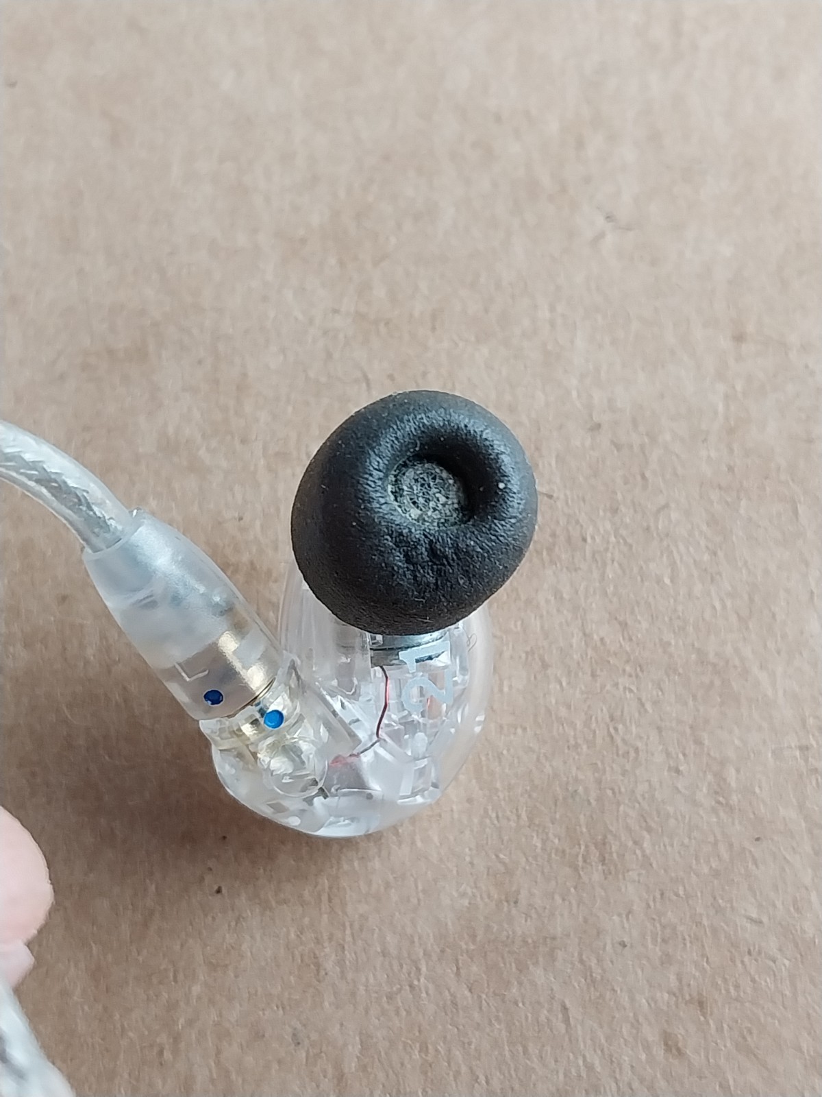 Shure SE215 Single Driver In-Ear Monitors Clear