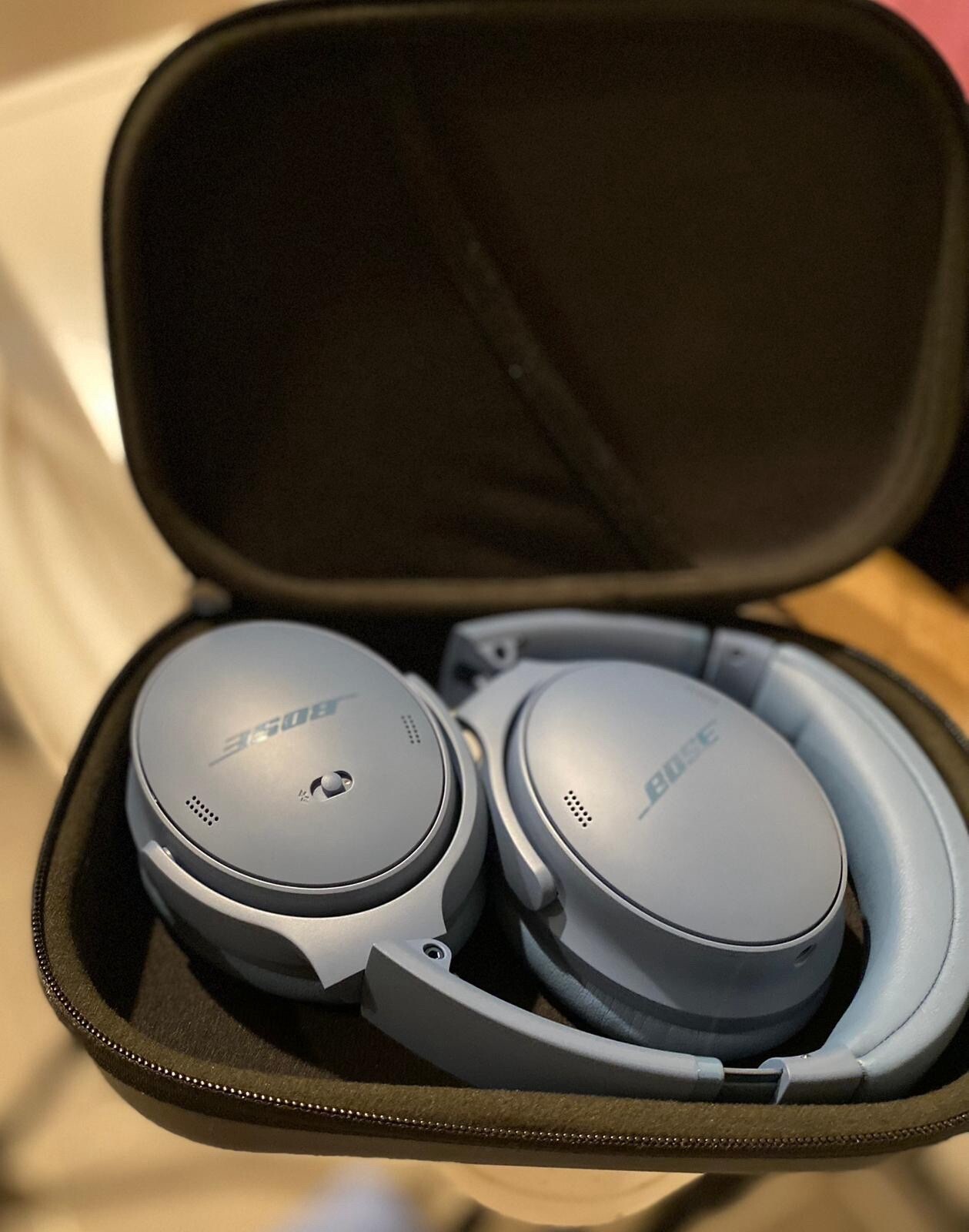Bose QuietComfort SE Noise Cancellation Headphones w Soft Case 2022 – Black
