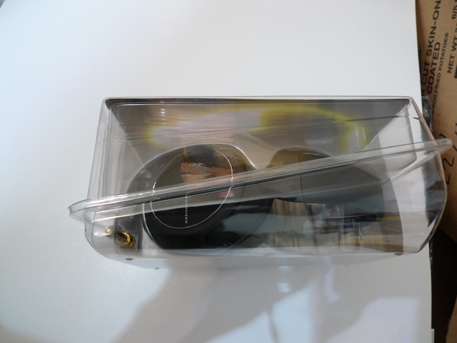 Brand New Sennheiser HD428S Closed Circumaural Hi-Fi Headphone SEALED for Ipod