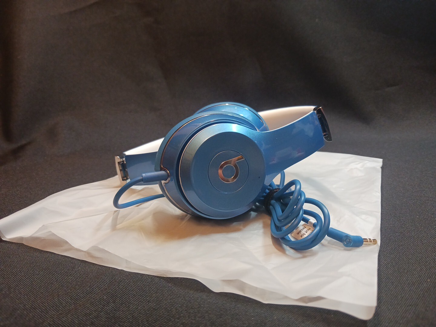 Beats by Dr. Dre Solo2 Wired on Ear Headphones – Metalic Blue NEW WITHOUT BOX!