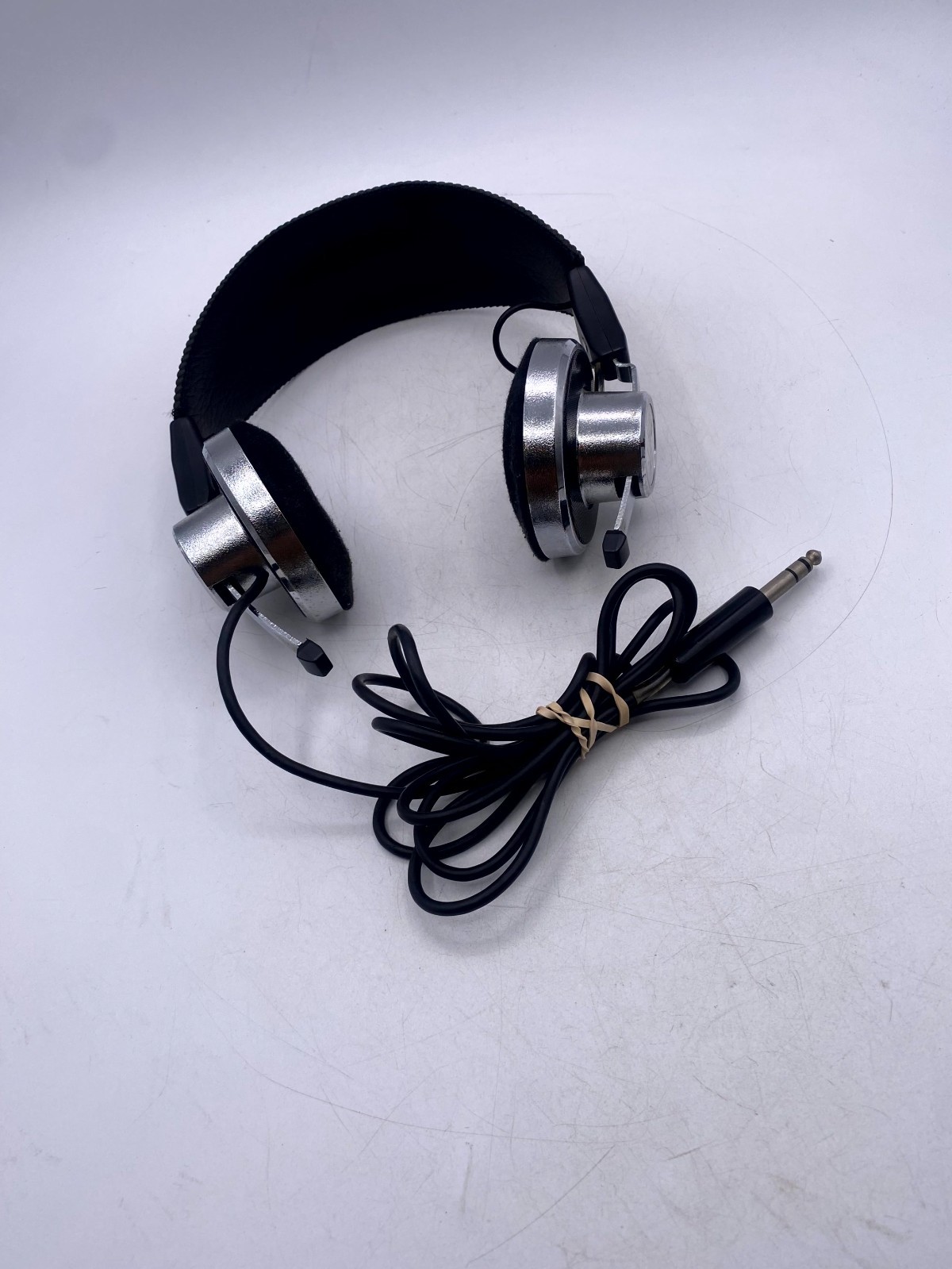 Vintage Zenith On-Ear Stereo Headphones Black & Silver Wired Adjustable Headband