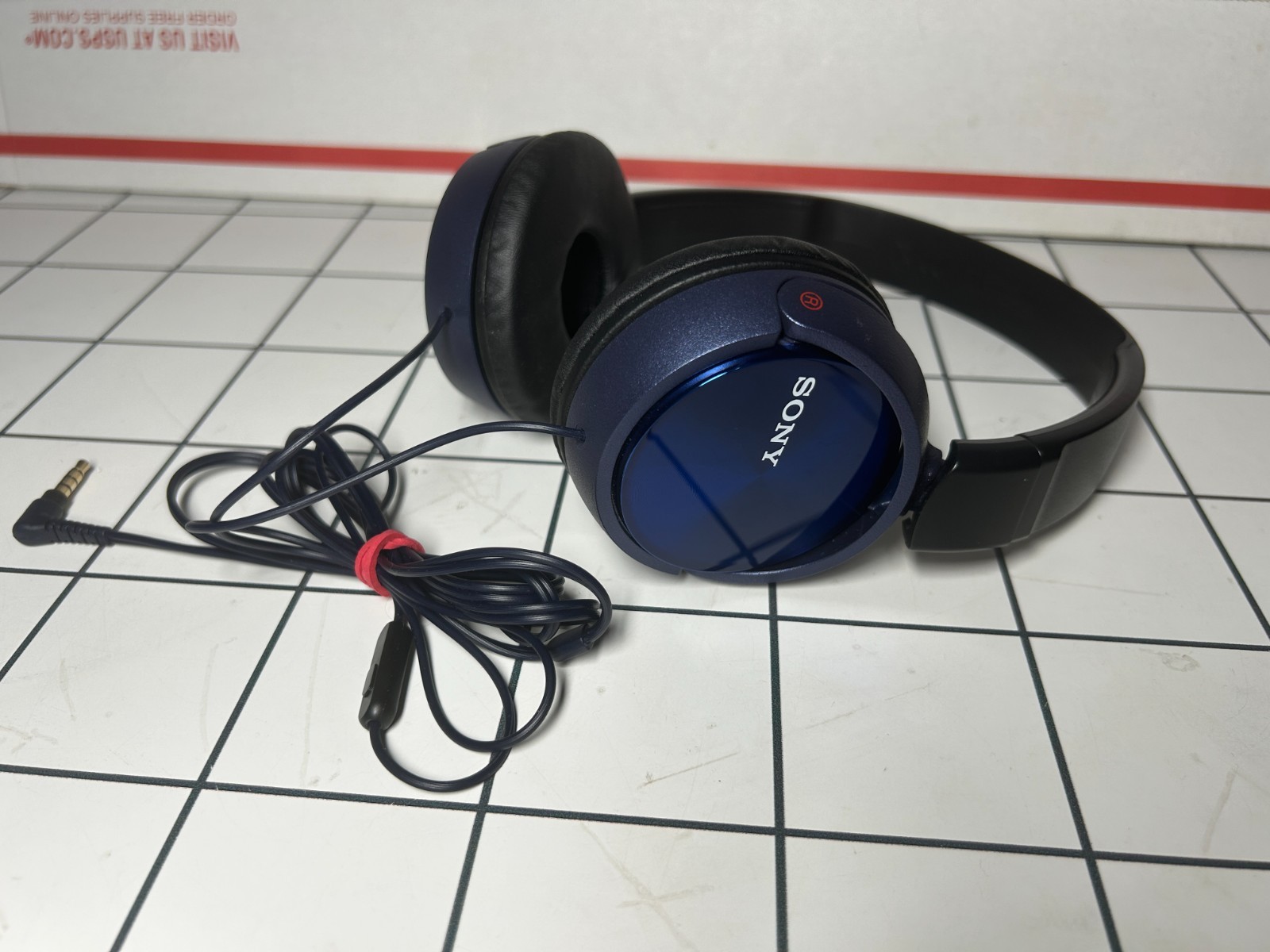 Sony On-the-Ear Wired Built In Mic Headphones- Blue (MDR-ZX310APLZ) Tested Works
