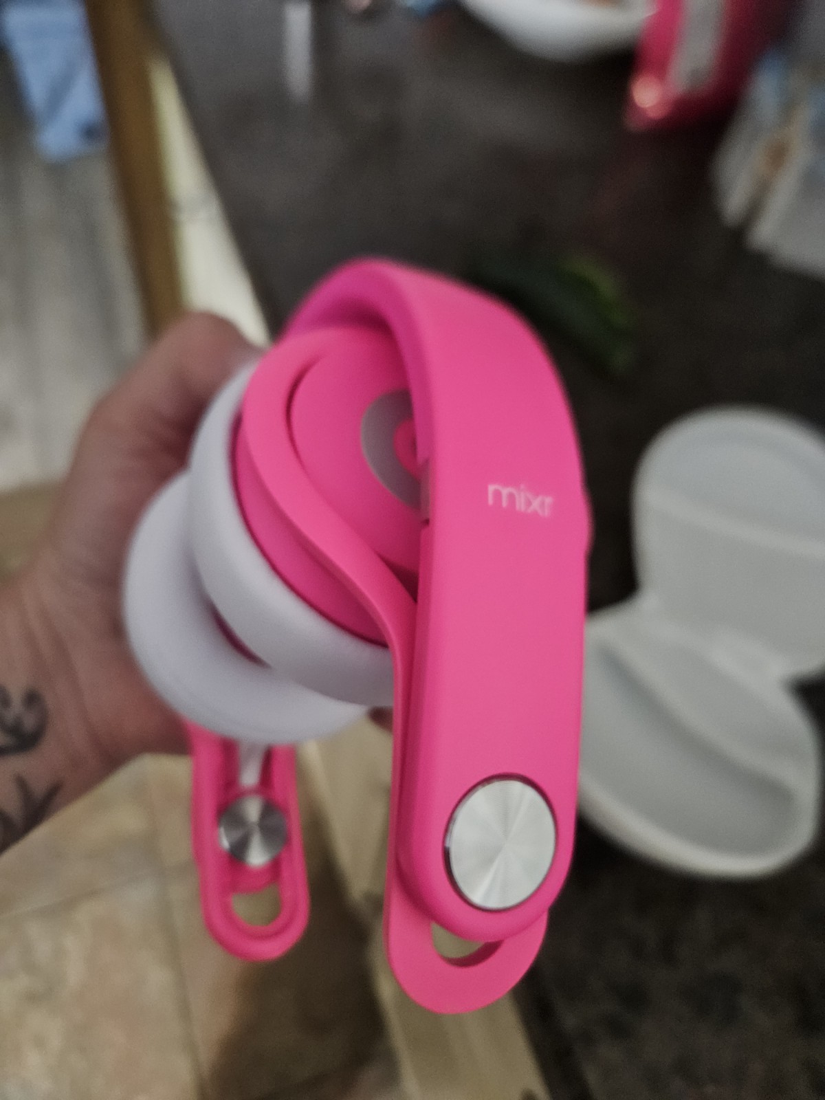 Beats by Dr. Dre MIXR Over the Head DJ Headphones – Pink no cord