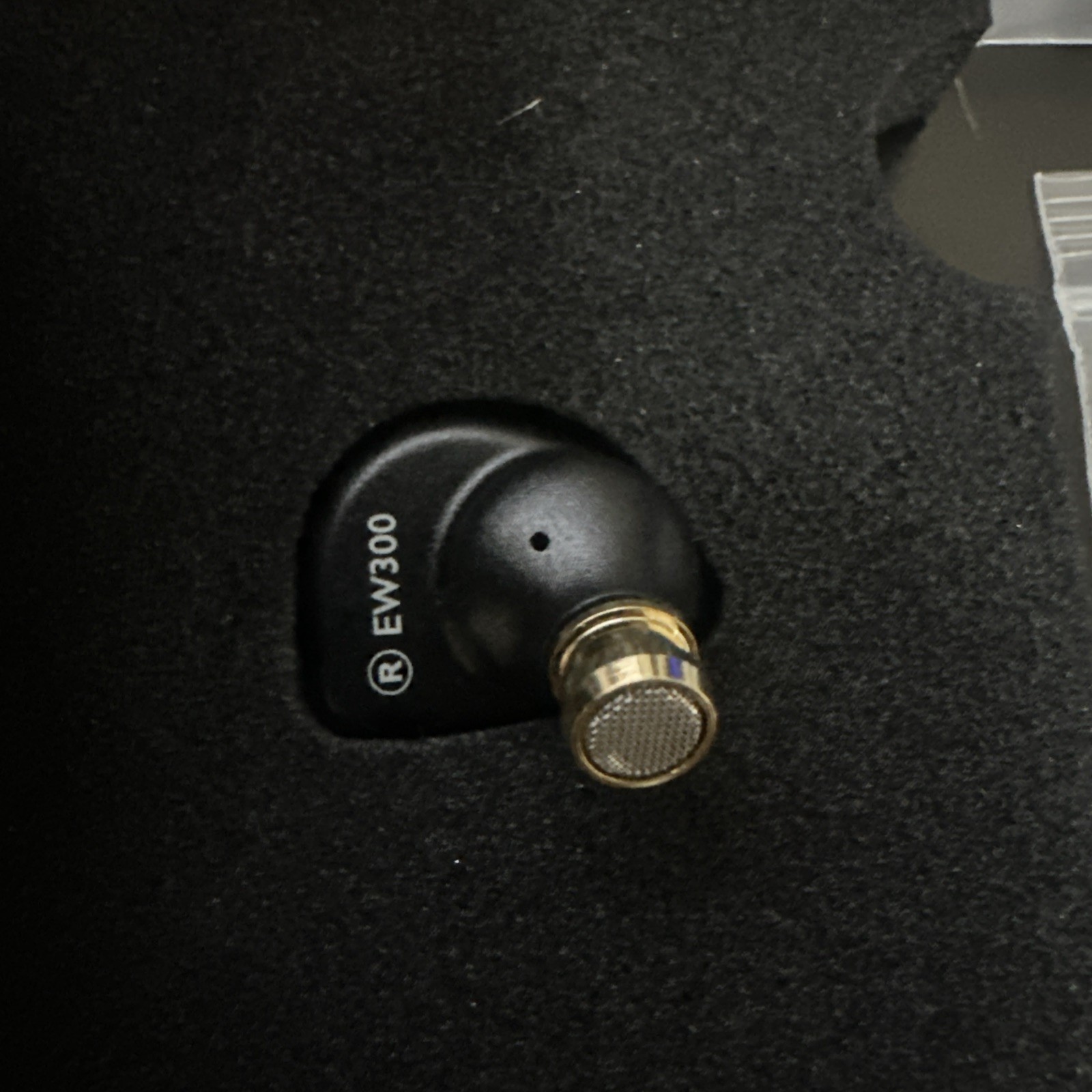 Linsoul SIMGOT EW300 DSP 1DD+1Planar+1PZT Hybrid Driver In Ear Monitor Type C