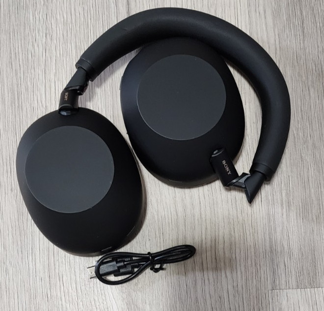 Sony WH-1000XM6 The Best Wireless Noise Canceling Headphones (Black)