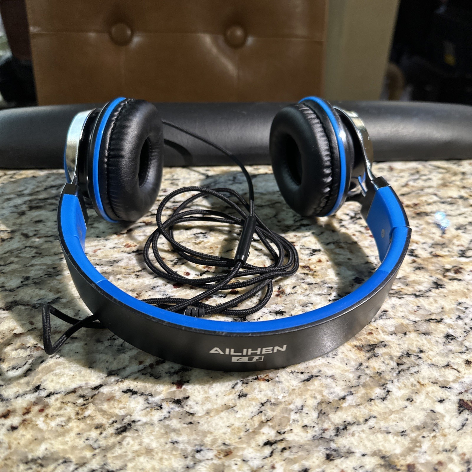 AILIHEN C8 Headphones Wired, On-Ear with Medium, Black, Blue