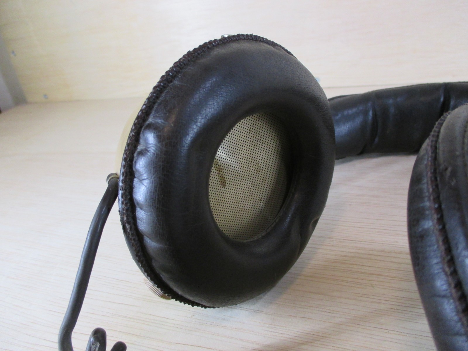 RARE Vintage Speco Model Apollo 11 stereo headphones Works.
