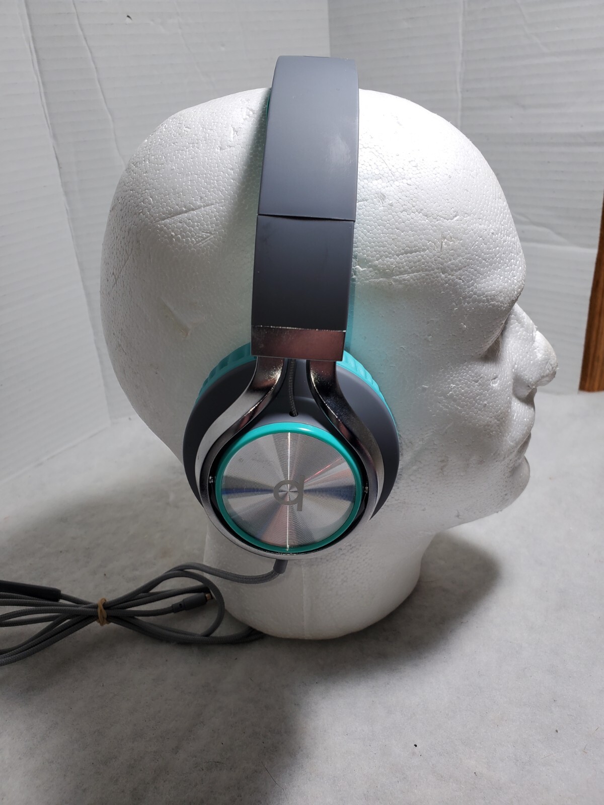 Artix CL750 Wired Headphones with Mic & Volume Control — 90% Noise Cancelling