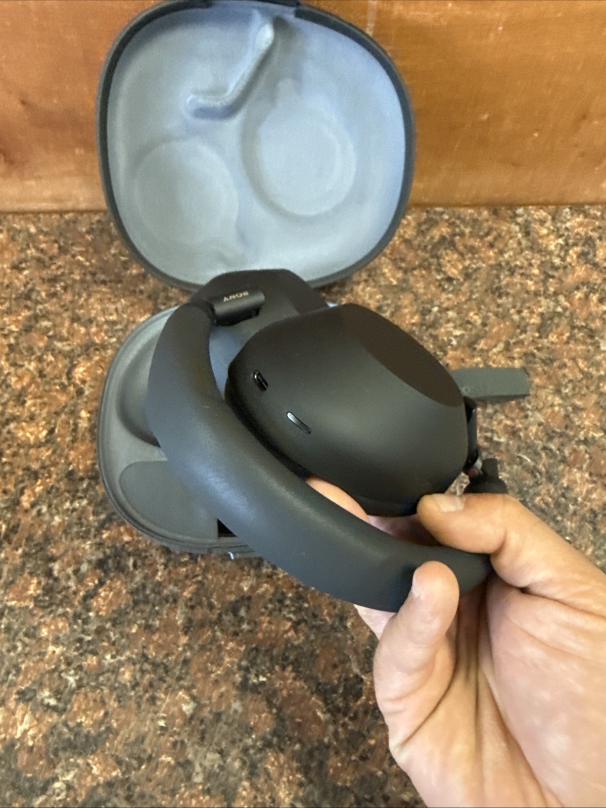 Sony WH-1000XM6 Wireless Noise Canceling Bluetooth Headphones – a5