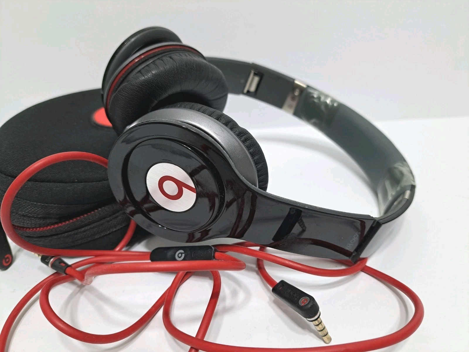 Beats by Dr. Dre Solo HD Headphones Black Red Case Wire