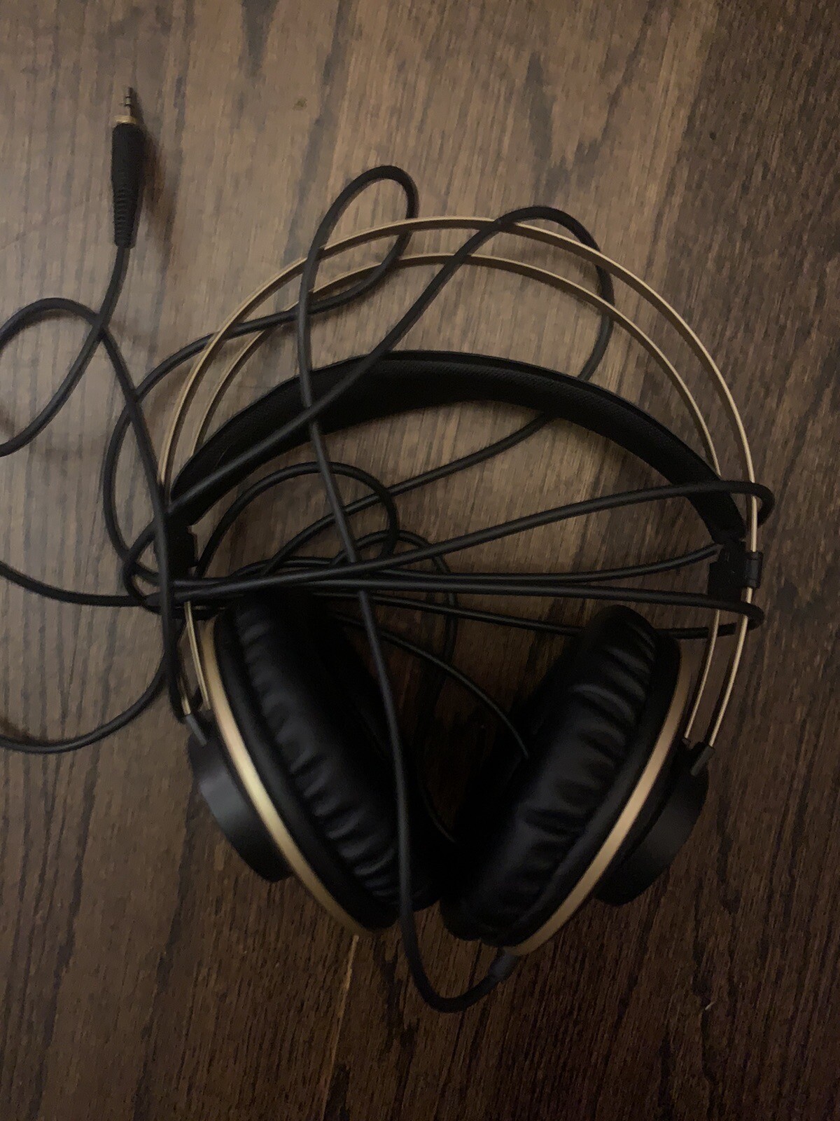 AKG K92 headphones — Can Be Fixed, Otherwise Good Condition