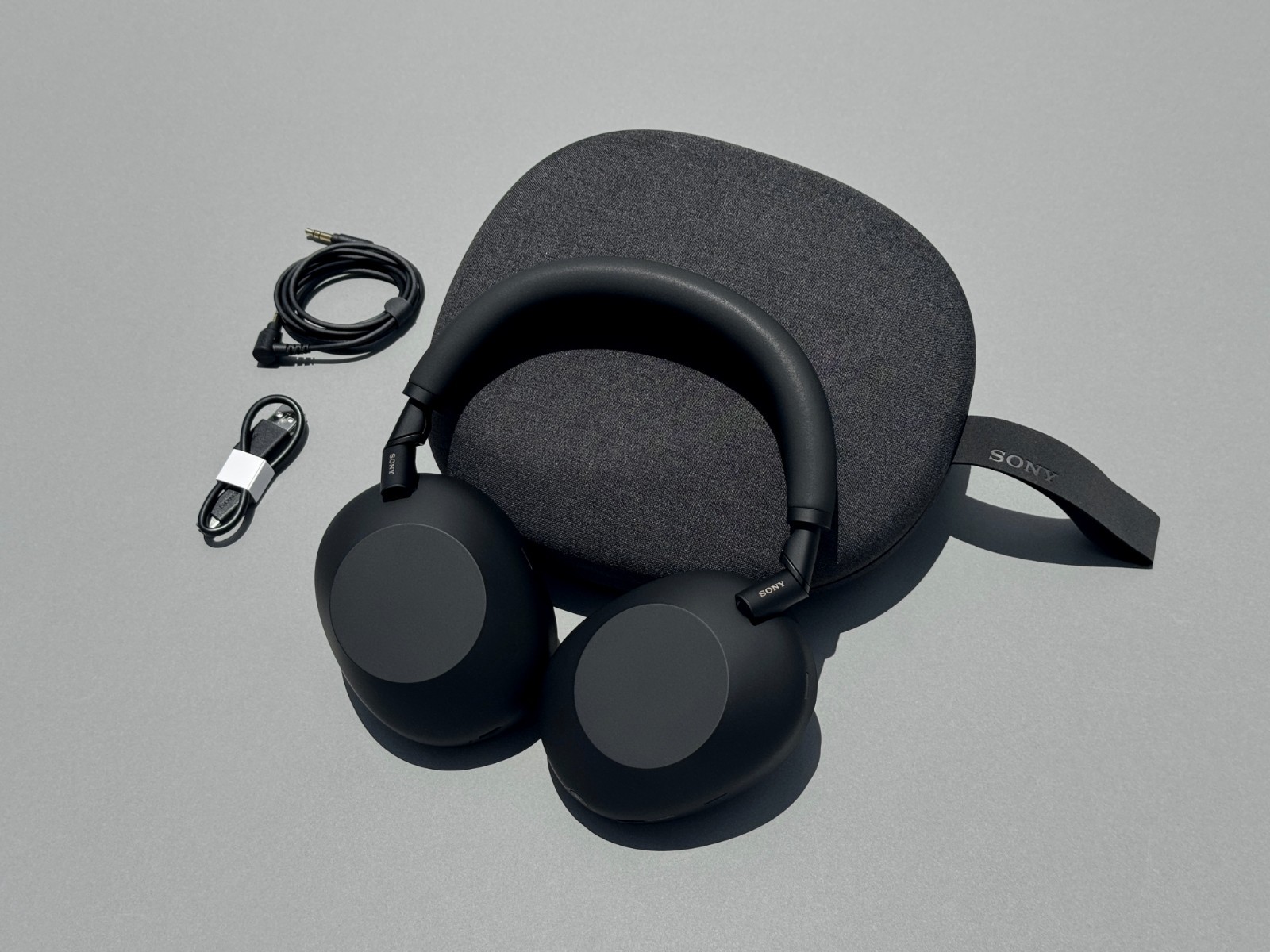 Sony WH-1000XM6 Wireless Noise Canceling Headphones with case – Black #OB