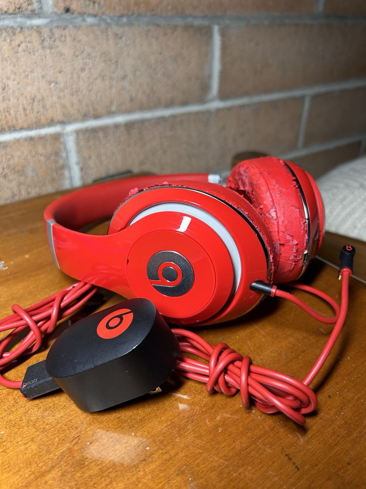 Beats by Dr. Dre Studio 2.0 Over the Ear Headphone – Red