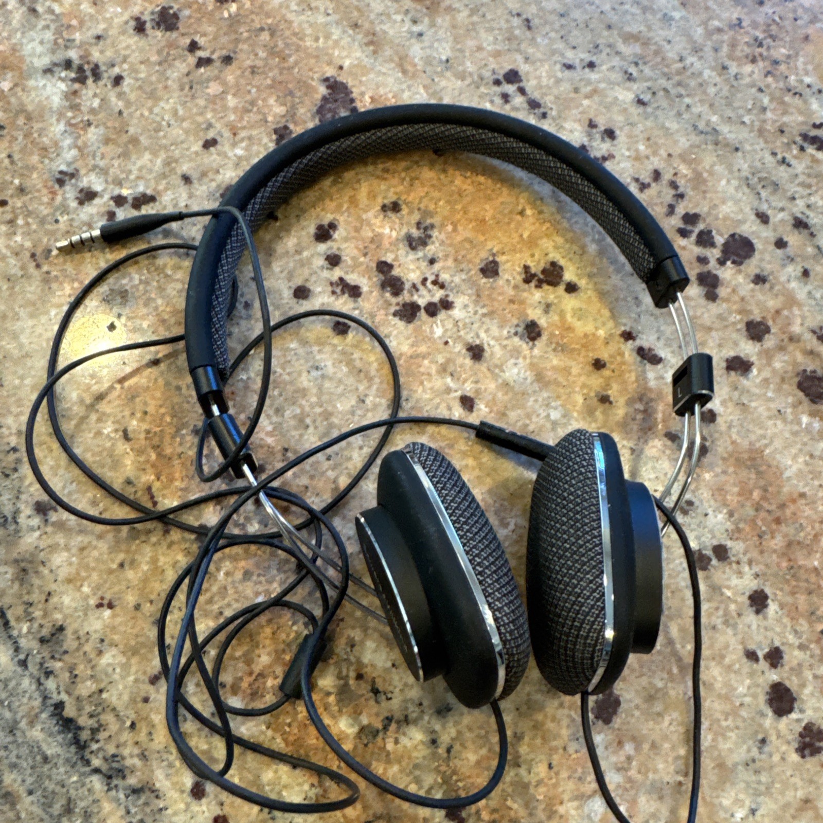 Bowers & Wilkins Headphones On-Ear Black Foldable