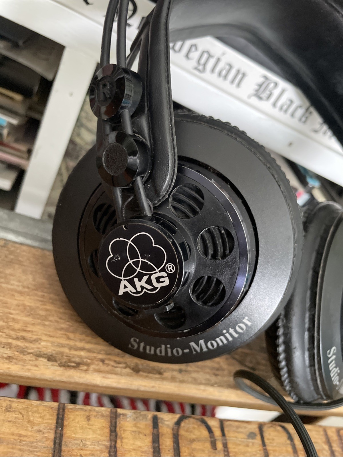 Vintage AKG K240 DF 600 Ohm Studio Monitor Headphones Austria Working SEE VIDEO!