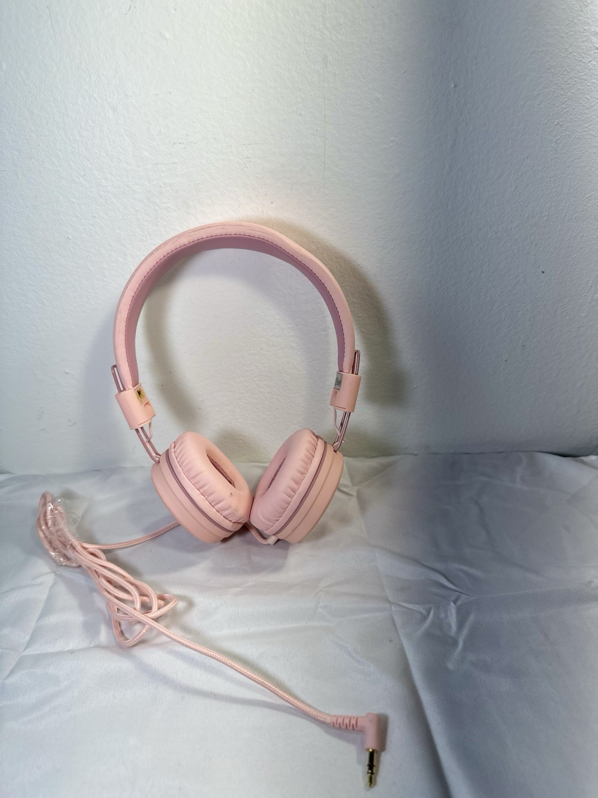 Pink Kids Wired Headphones Rhinestone Decor 3.5mm Audio Jack