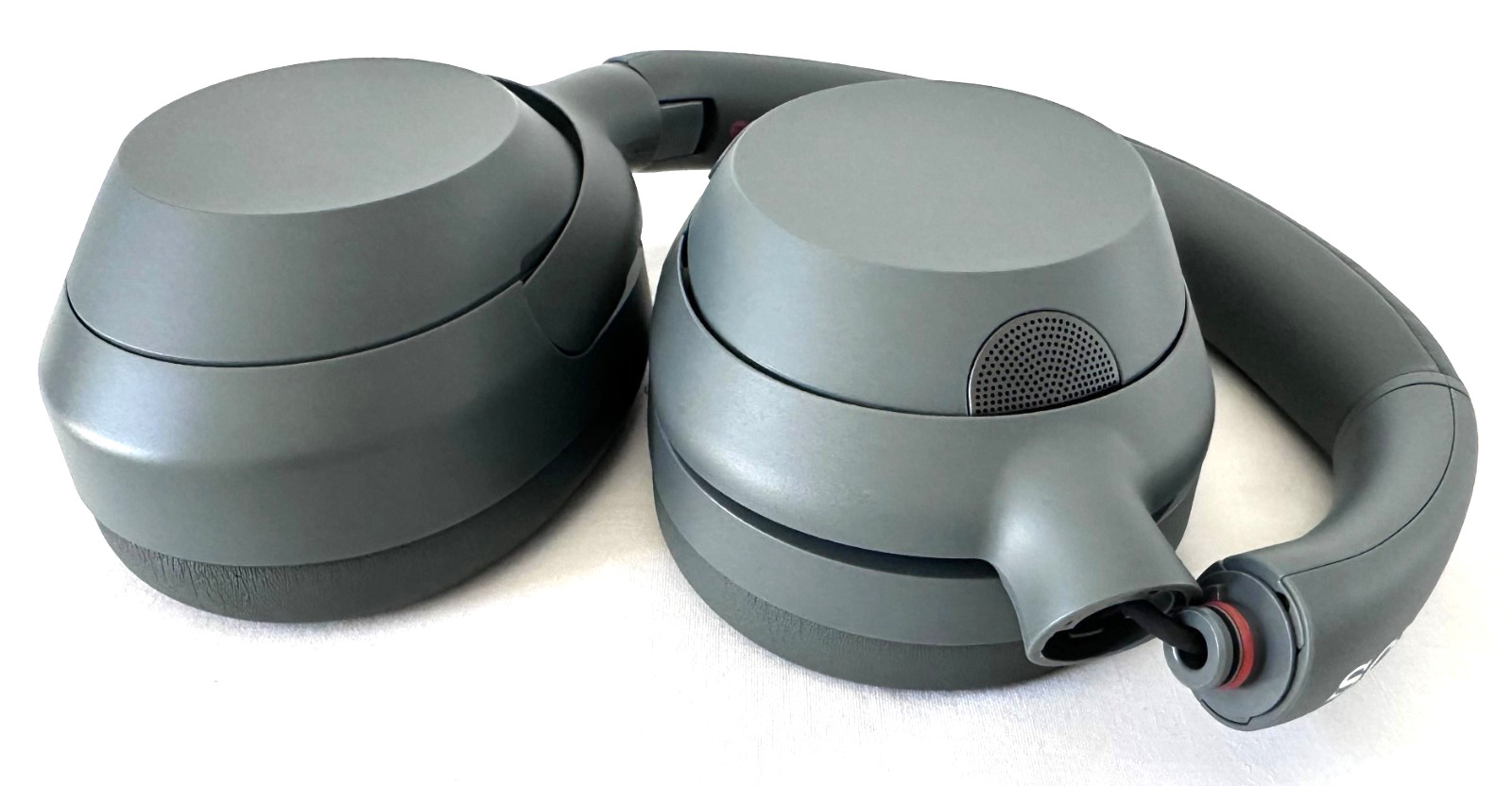 Sony ULT WEAR 900N Wireless Noise Canceling Headphones Gray Broken left side 1.3