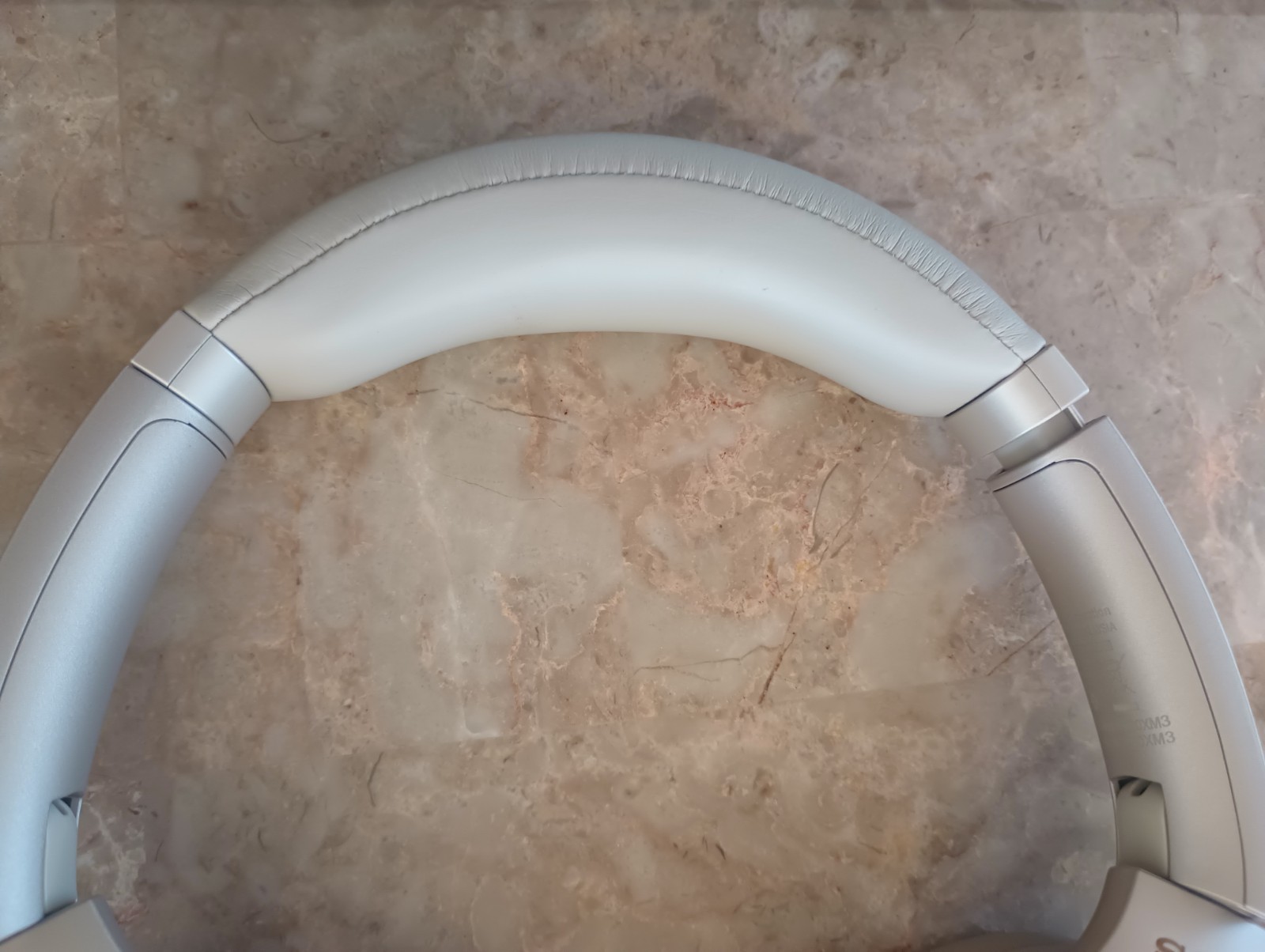 Sony WH-1000X M3 Wireless Noise Canceling Overhead Headphones USBC